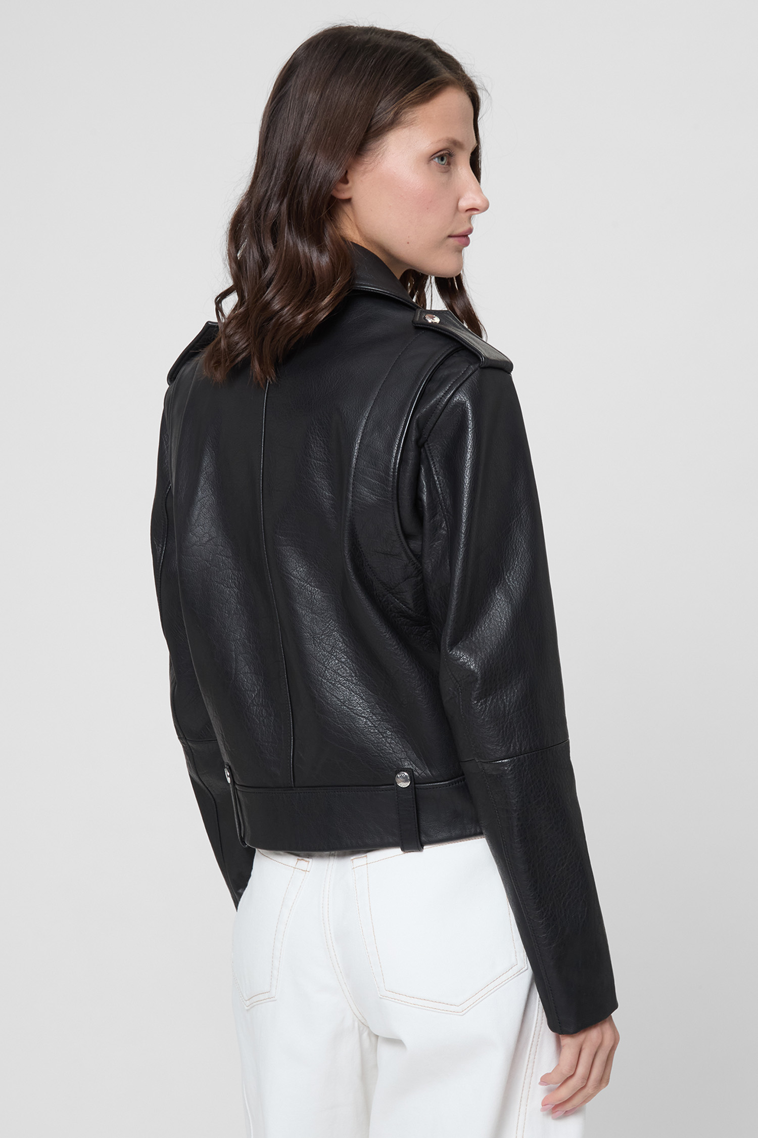 Жіноча чорна шкіряна косуха BOSS 50541769;001