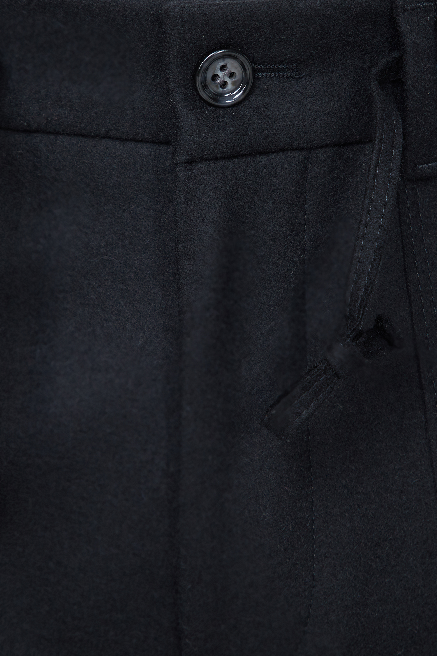 Мужские черные шерстяные брюки BOSS 50502536;001