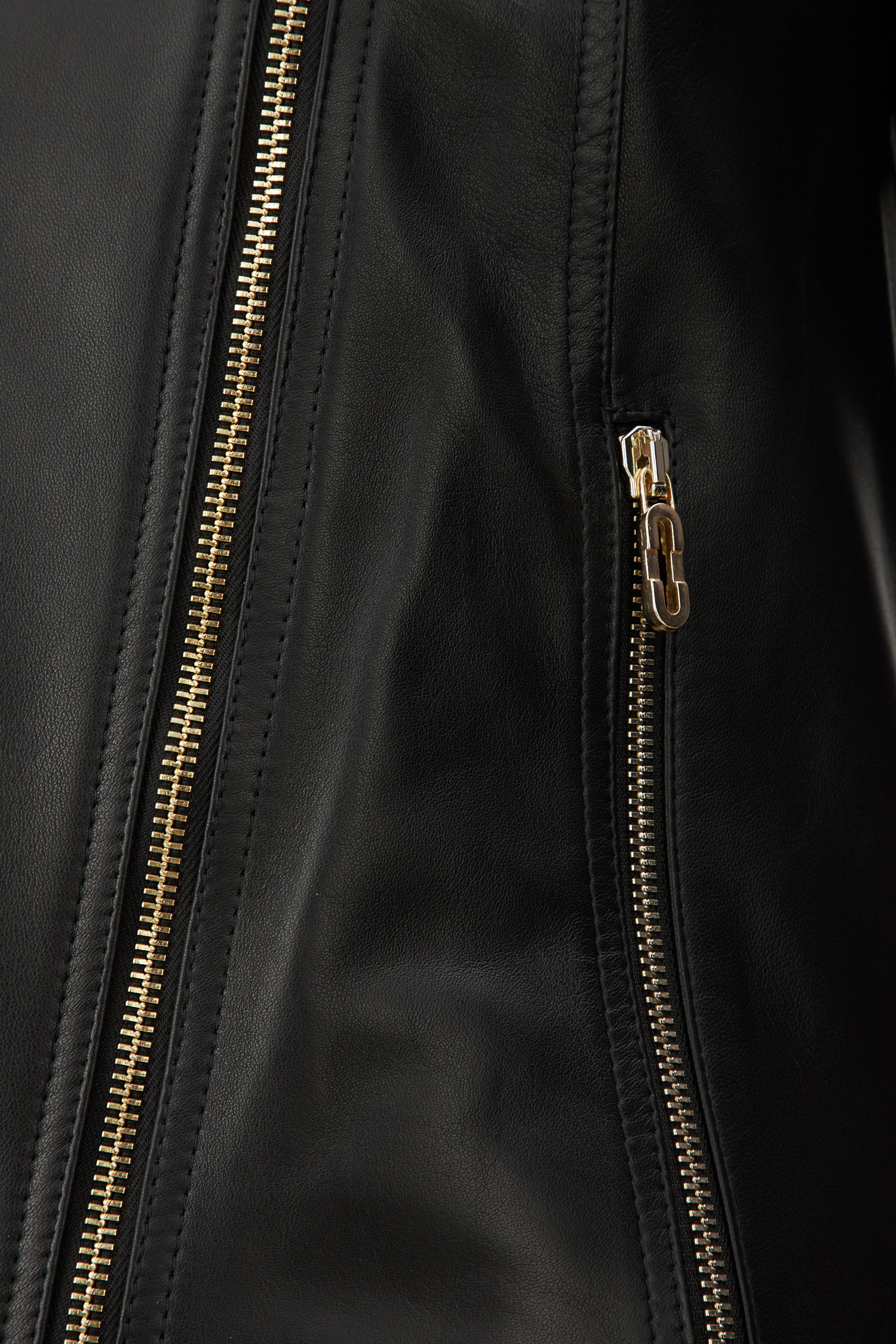 Женская черная кожаная косуха STILNOLOGY 63P921;001