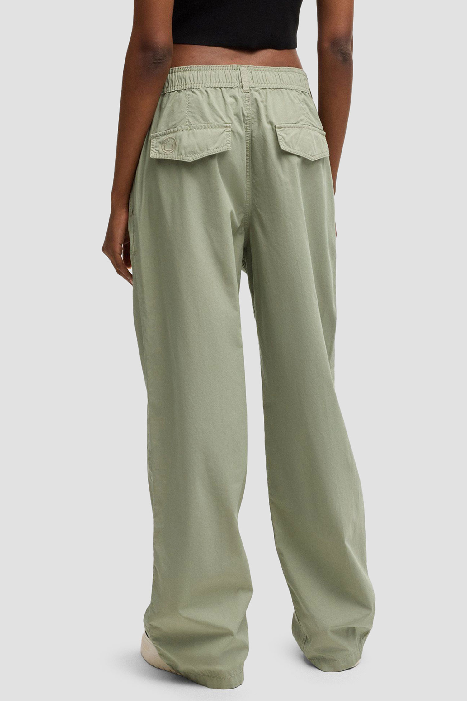 Женские оливковые брюки HUGO BLUE 50536964;337