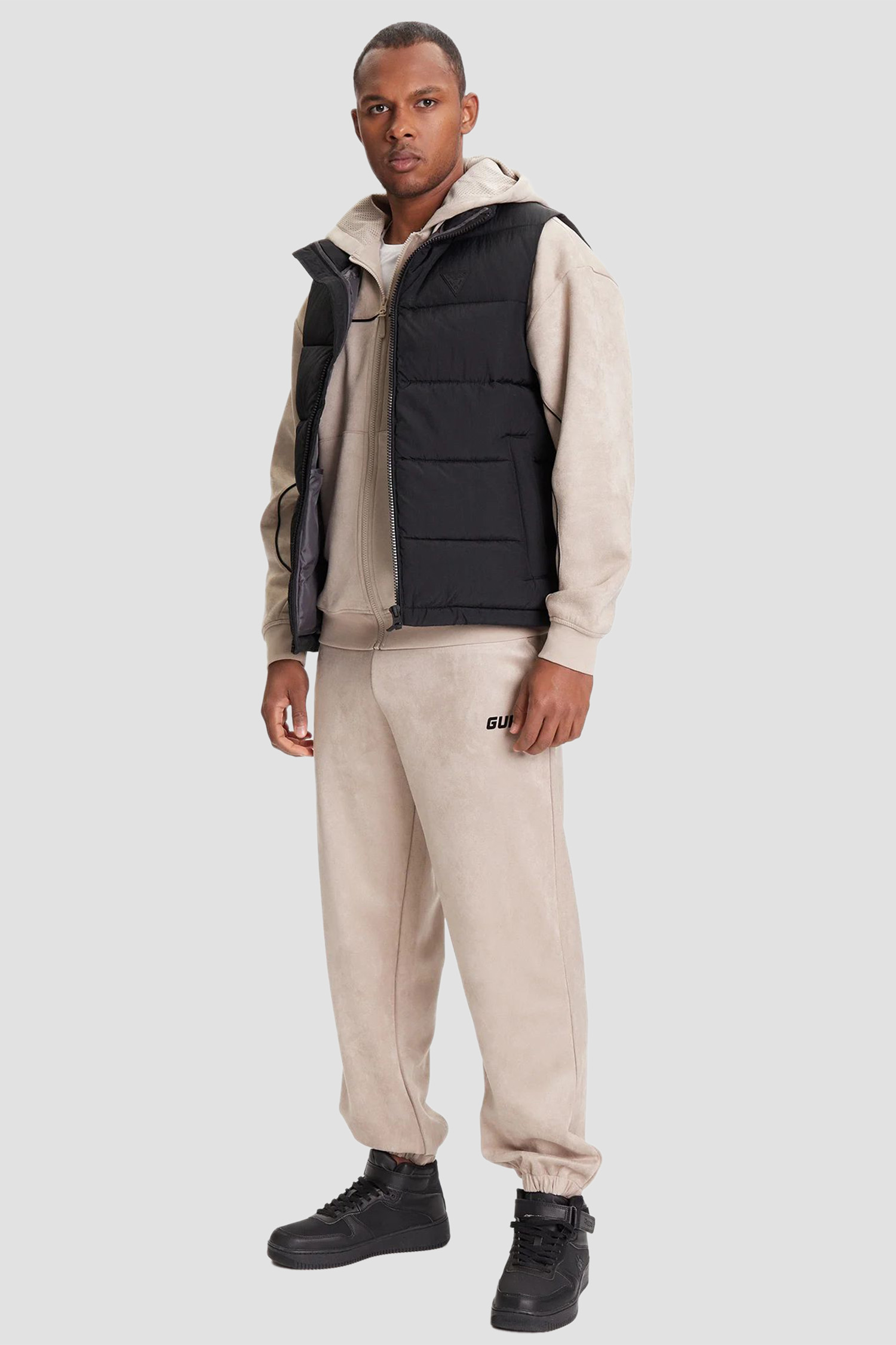 Чоловічий чорний жилет Guess Z5YL08.WGTN0;JBLK