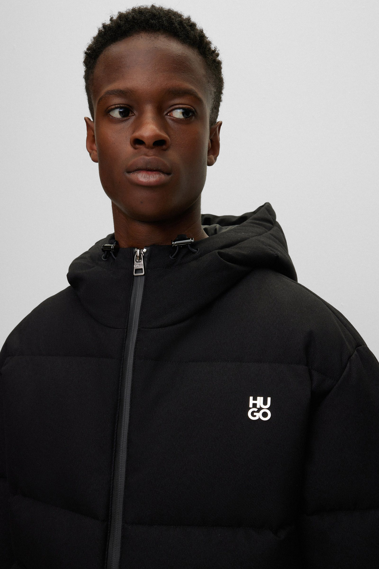 Мужская черная куртка HUGO 50496318;001