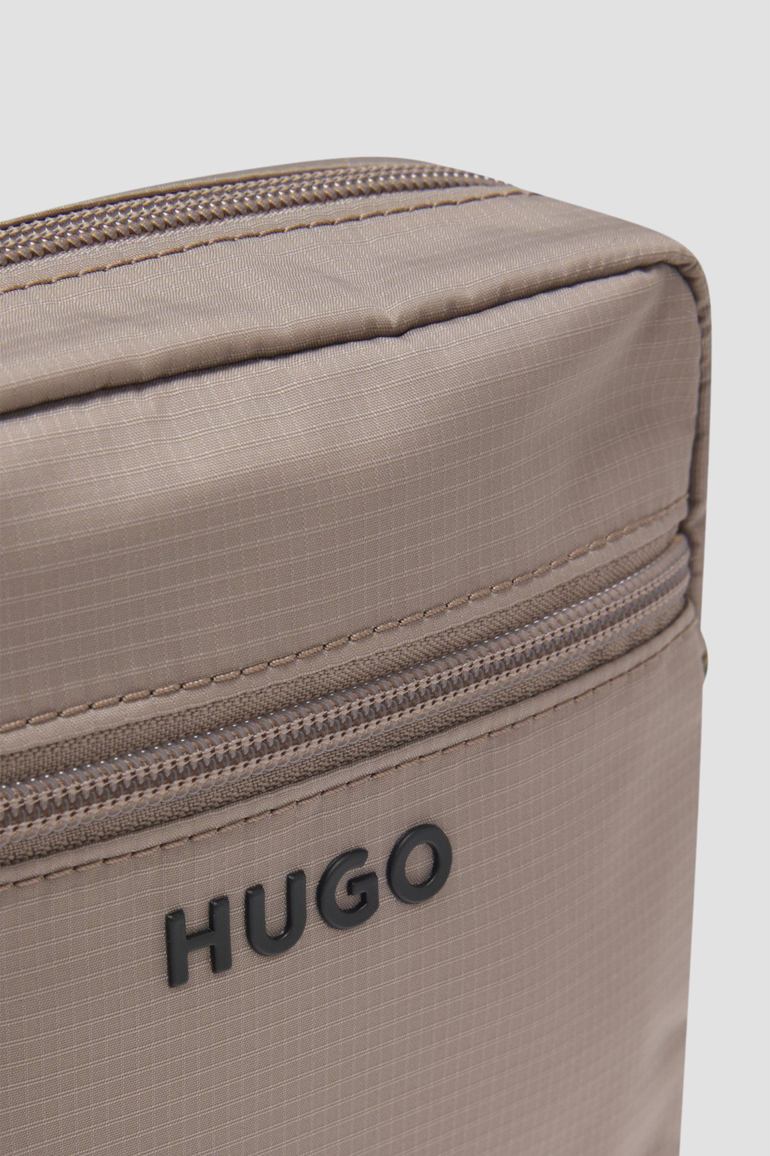 Чоловіча бежева сумка HUGO 50563508;237