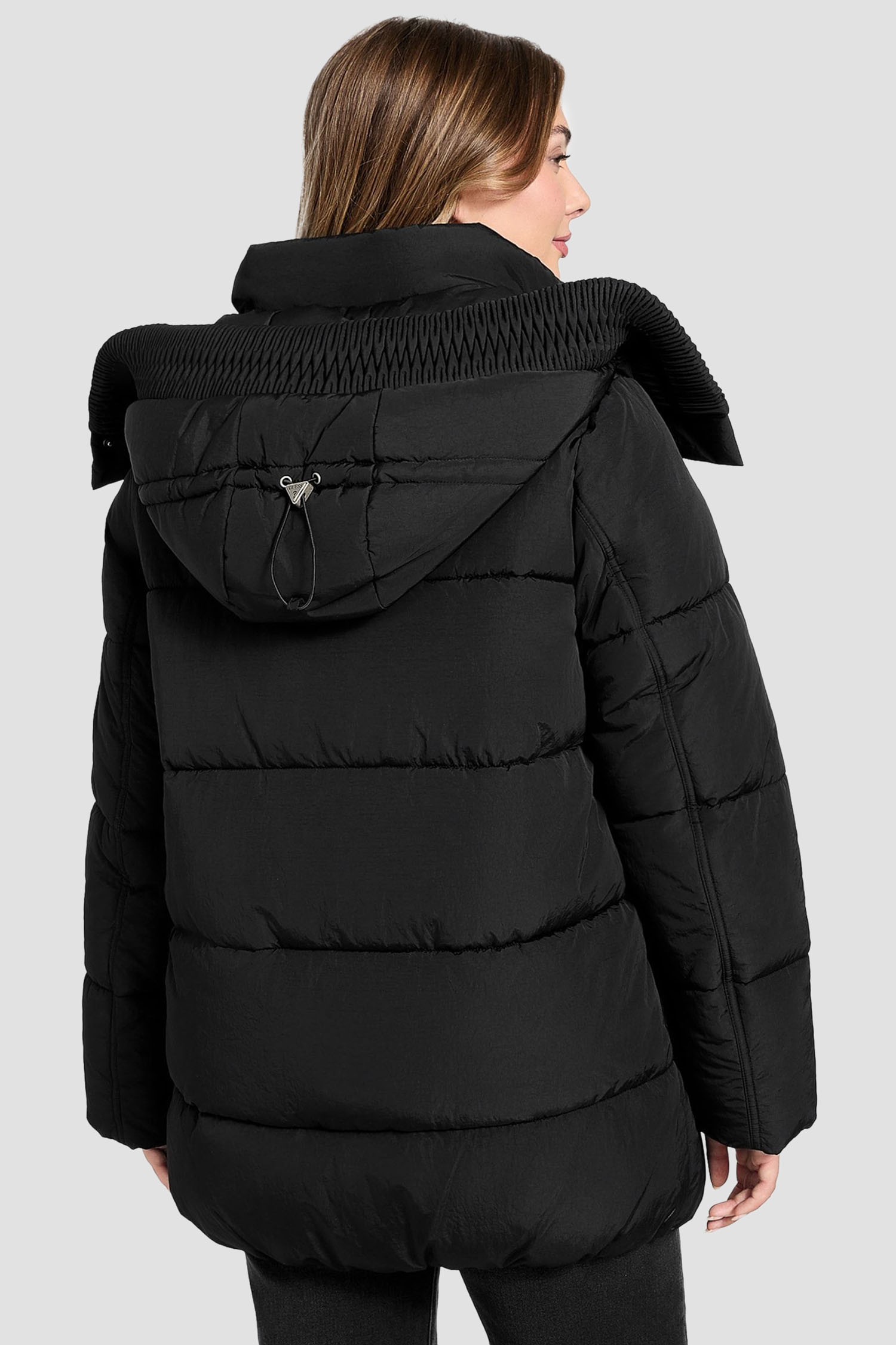 Жіноча чорна куртка Guess W5BLBK.W0492;JBLK