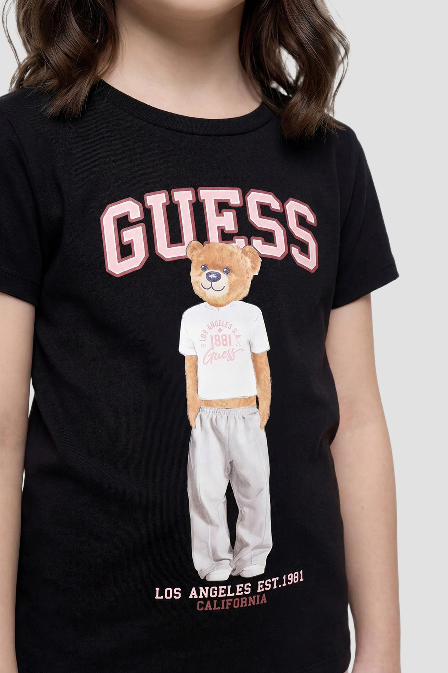 Детская черная футболка Guess Kids J6YI08.K3710;JBLK