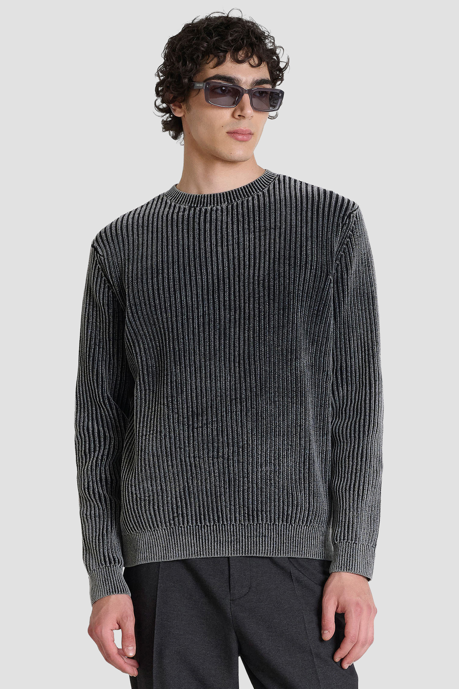 Мужской черный джемпер Antony Morato MMSW01613.YA100077;9000