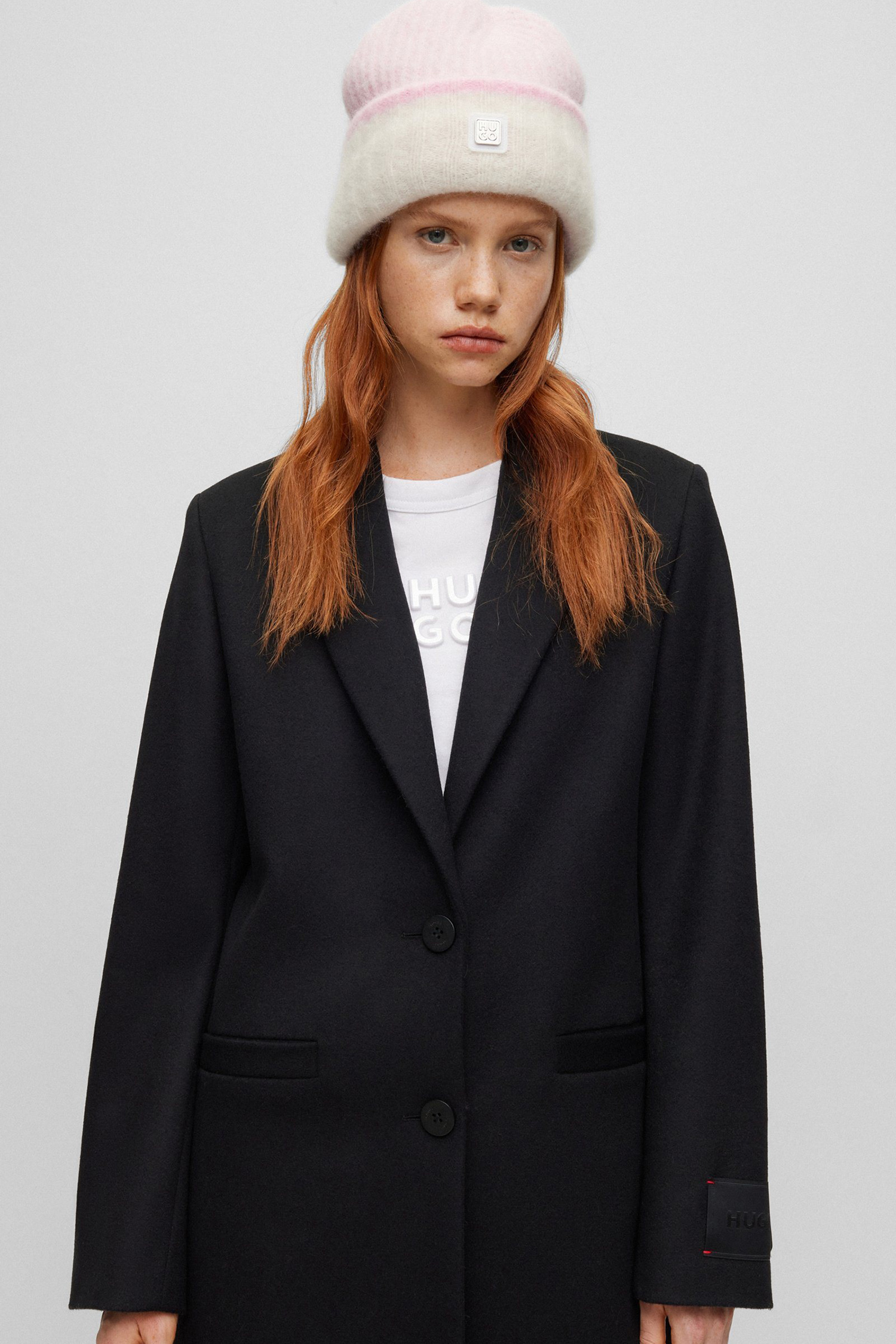 Женская розовая шапка HUGO 50500982;689