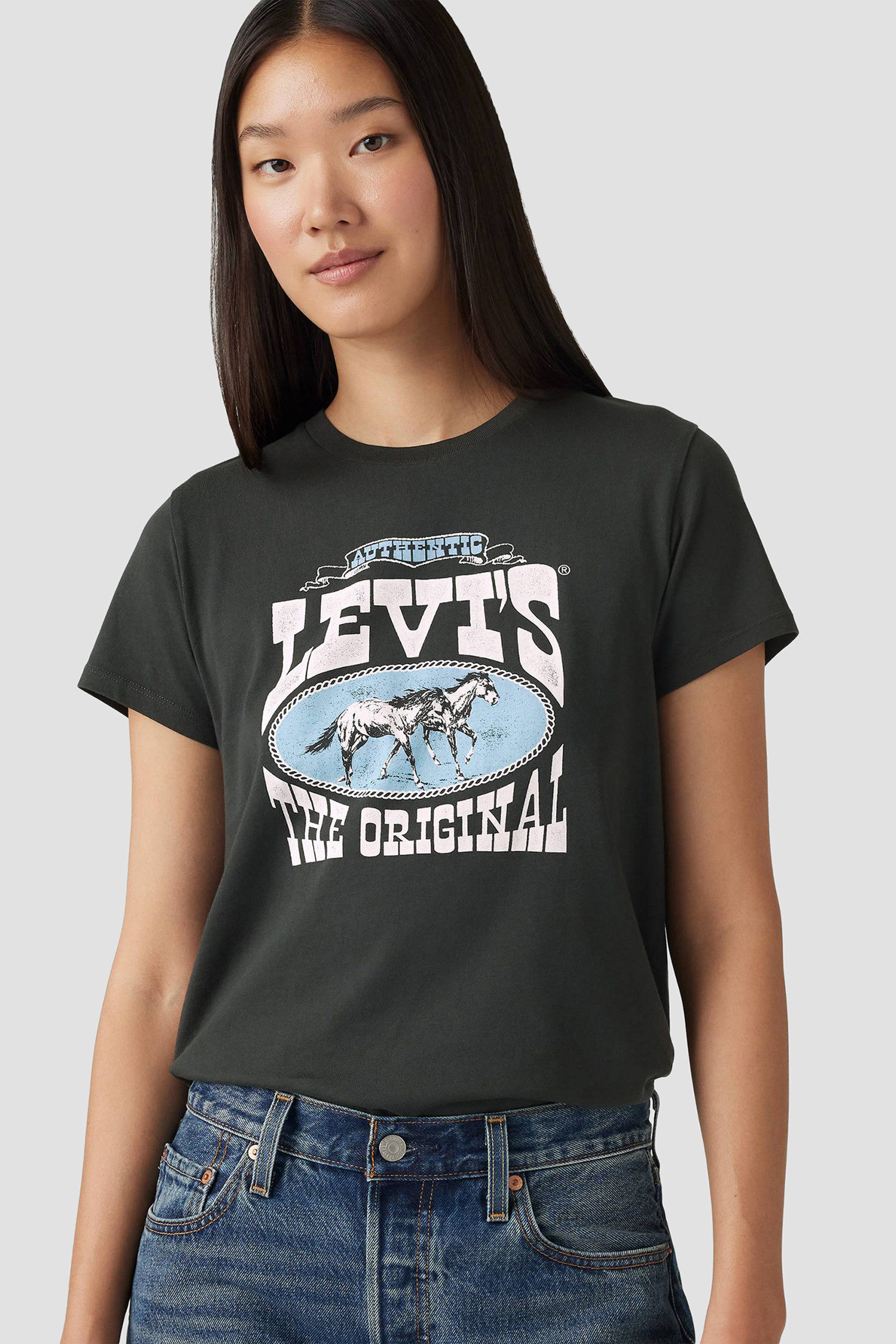 Женская черная футболка Levi’s® 17369;3023