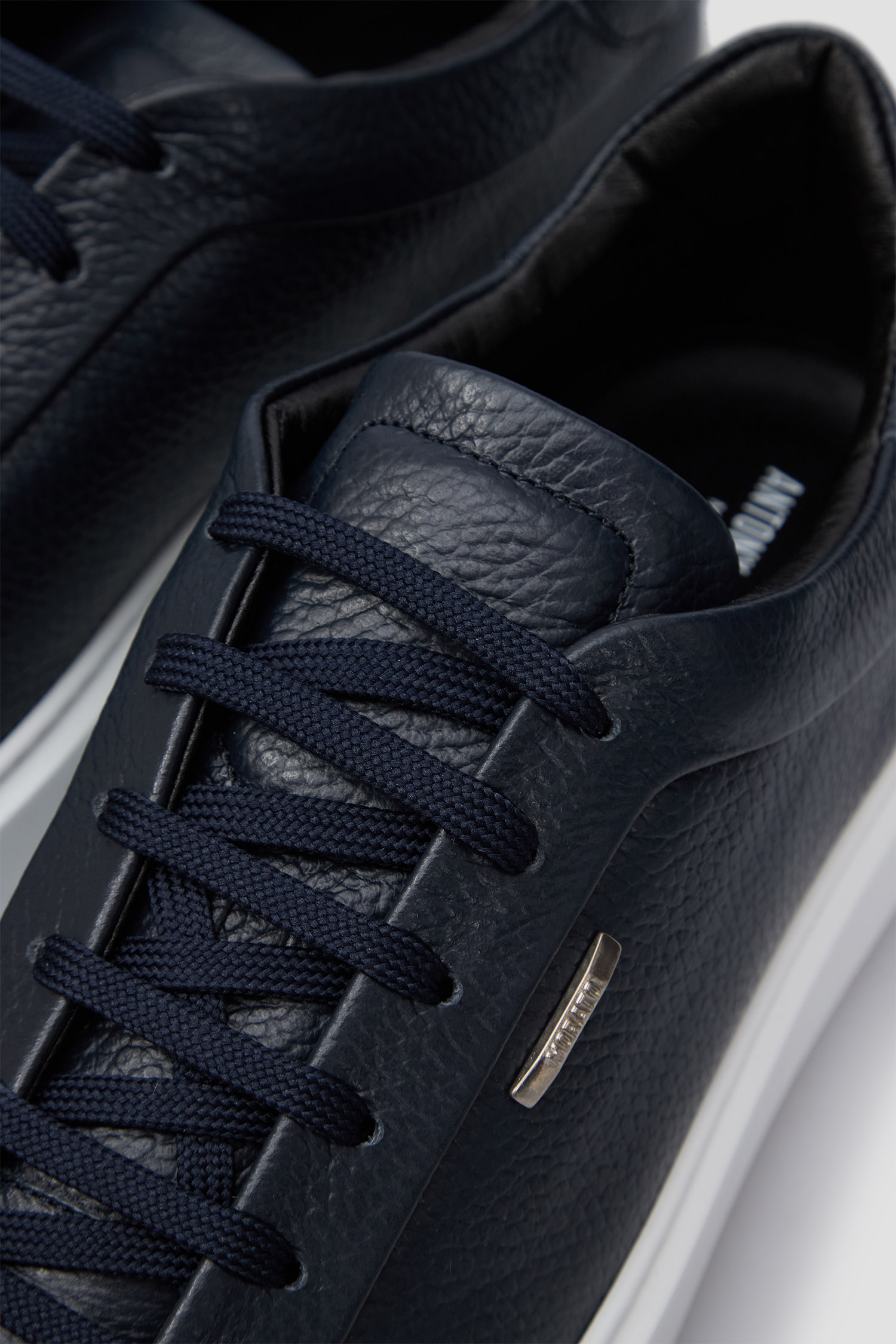 Чоловічі темно-сині шкіряні снікерси Antony Morato MMFW01666.LE300002;7073