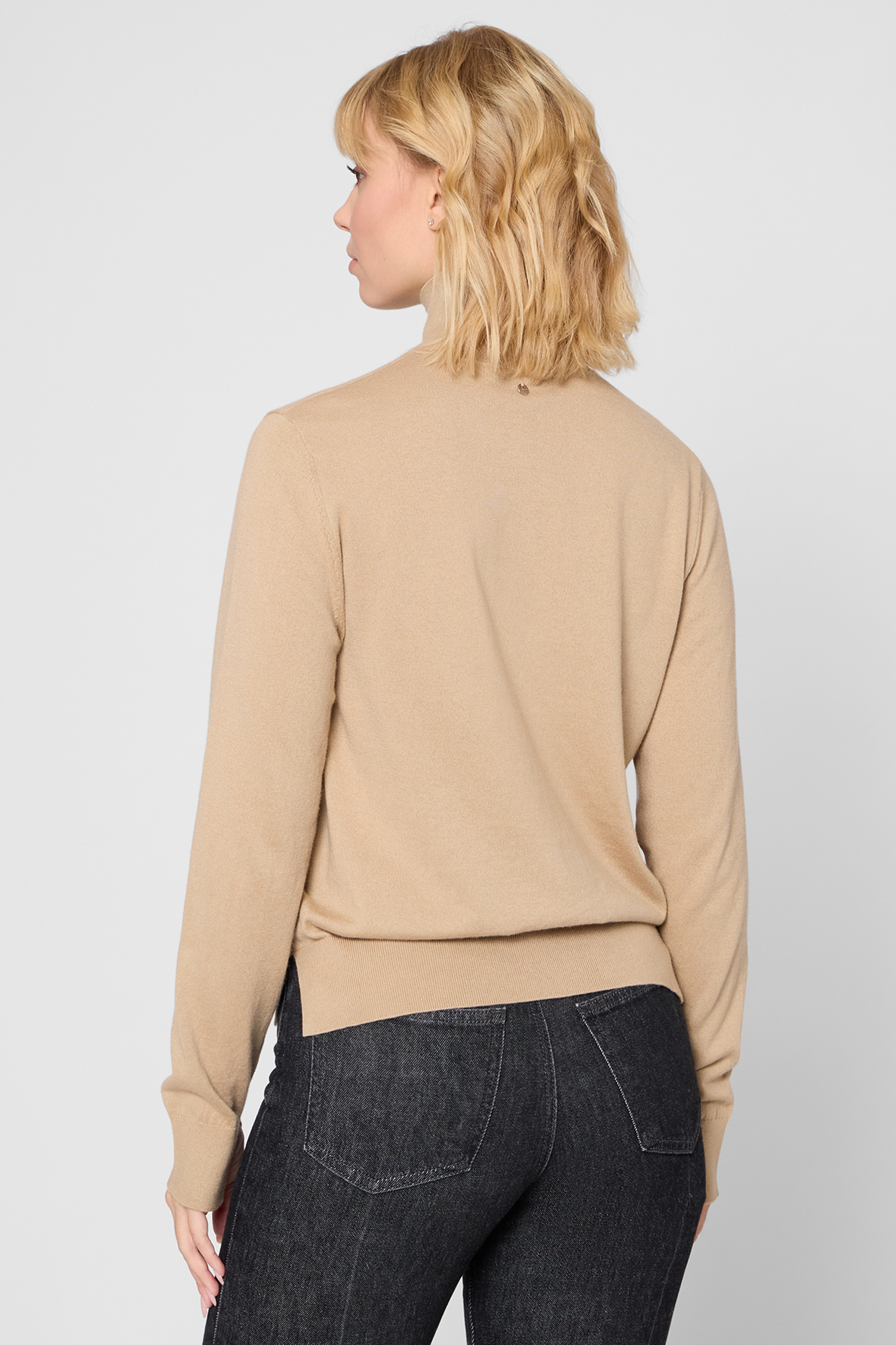 Женский бежевый шерстяной гольф BOSS 50551356;222