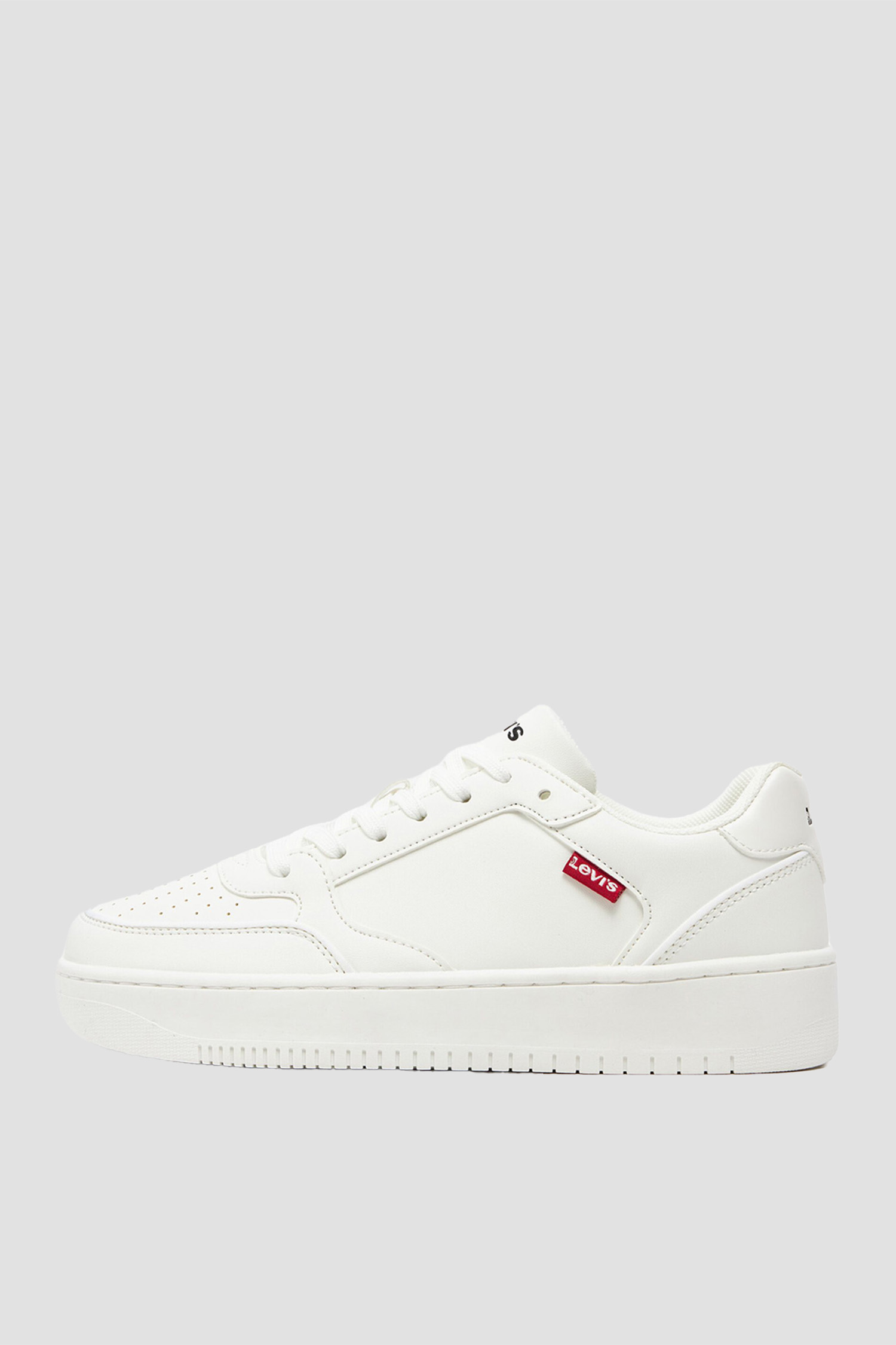 Женские белые сникерсы Levi’s® 235651;794.50