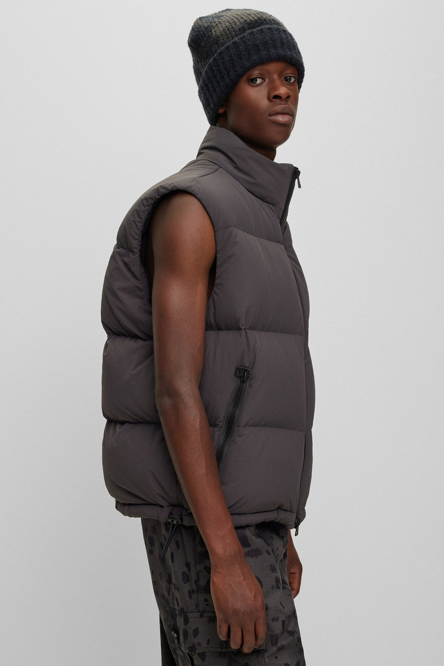 Мужская темно-серая шерстяная шапка с узором HUGO 50502558;028