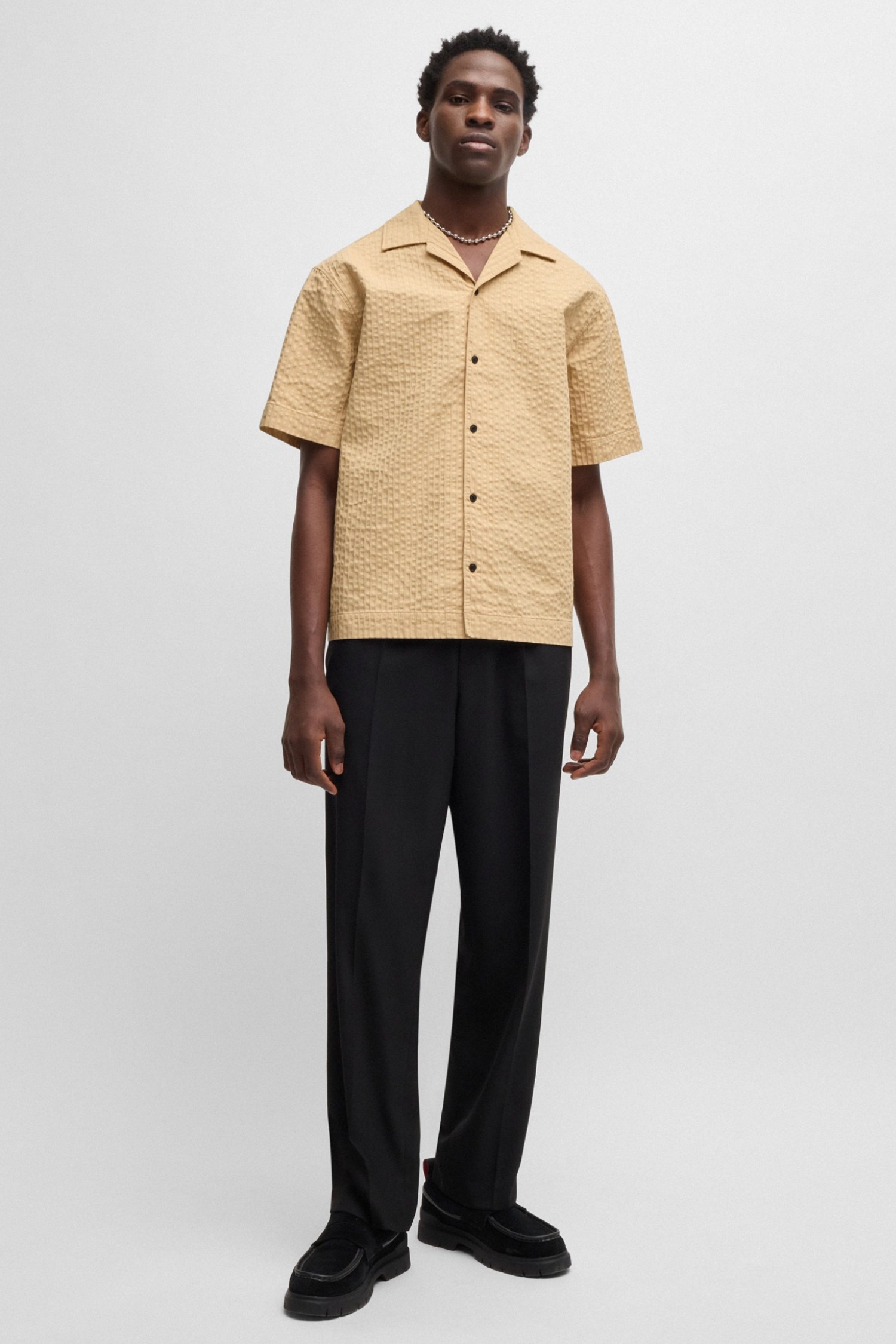 Мужская бежевая рубашка HUGO 50540137;285