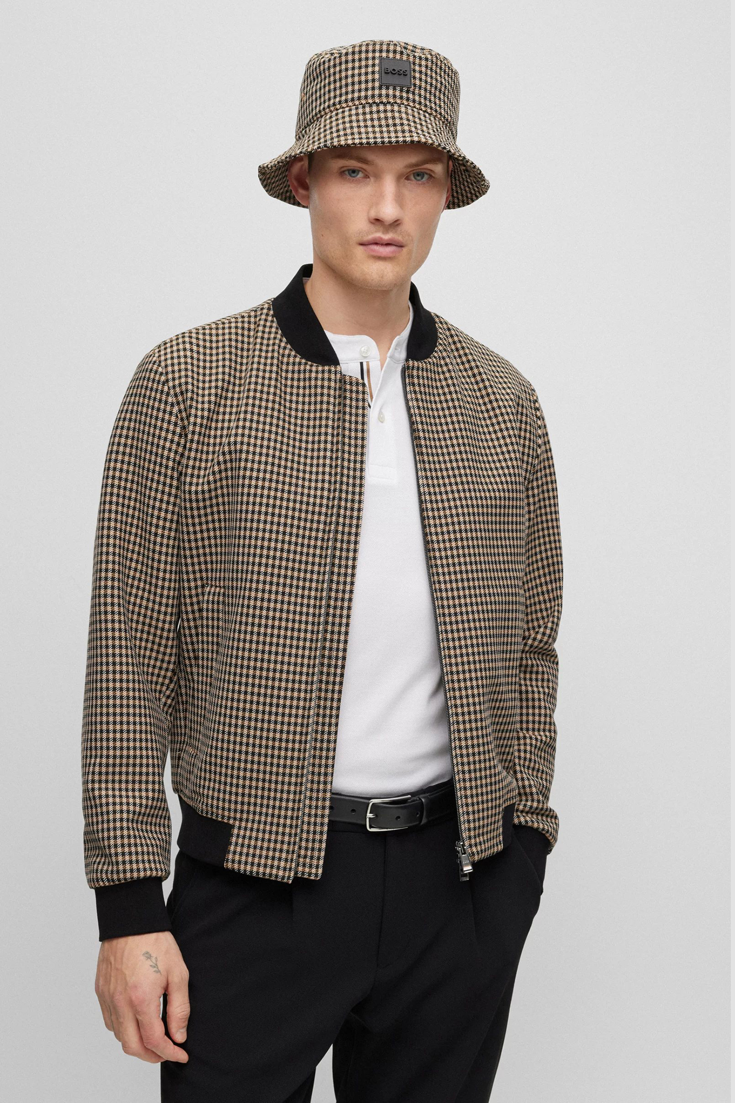 Мужская бежевая панама в клетку BOSS 50495362;260
