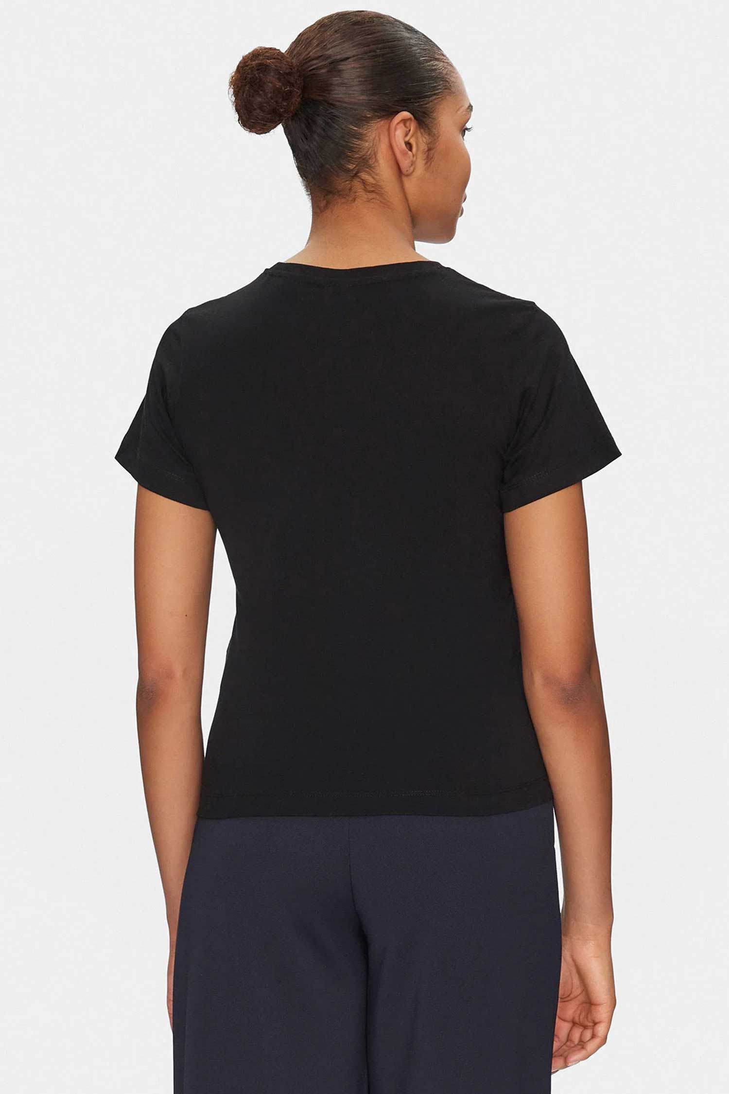 Жіноча чорна футболка Guess V5GI15.J1314;JBLK