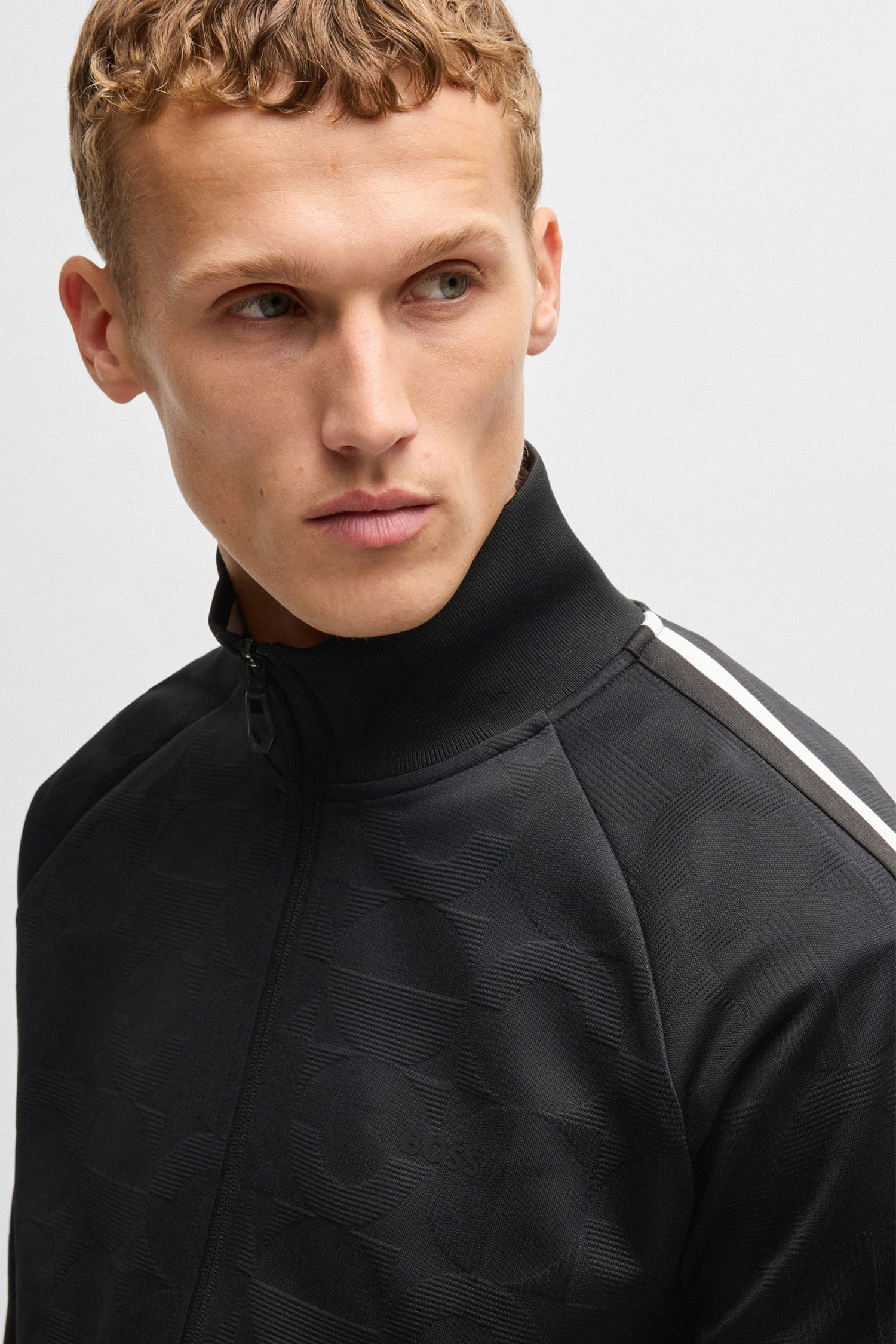 Мужская черная спортивная кофта с узором BOSS 50537370;001