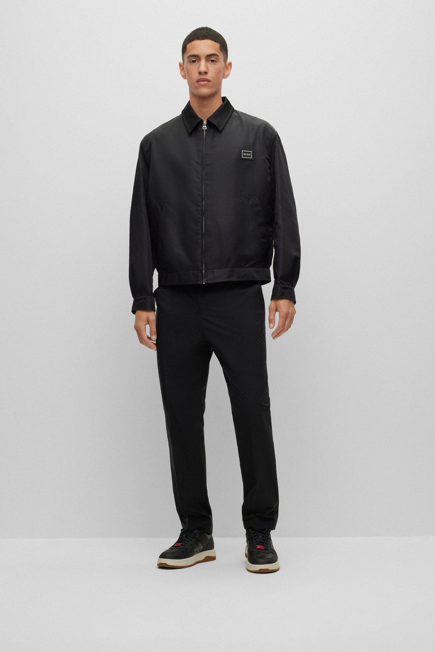 Мужская черная куртка HUGO 50485580;001