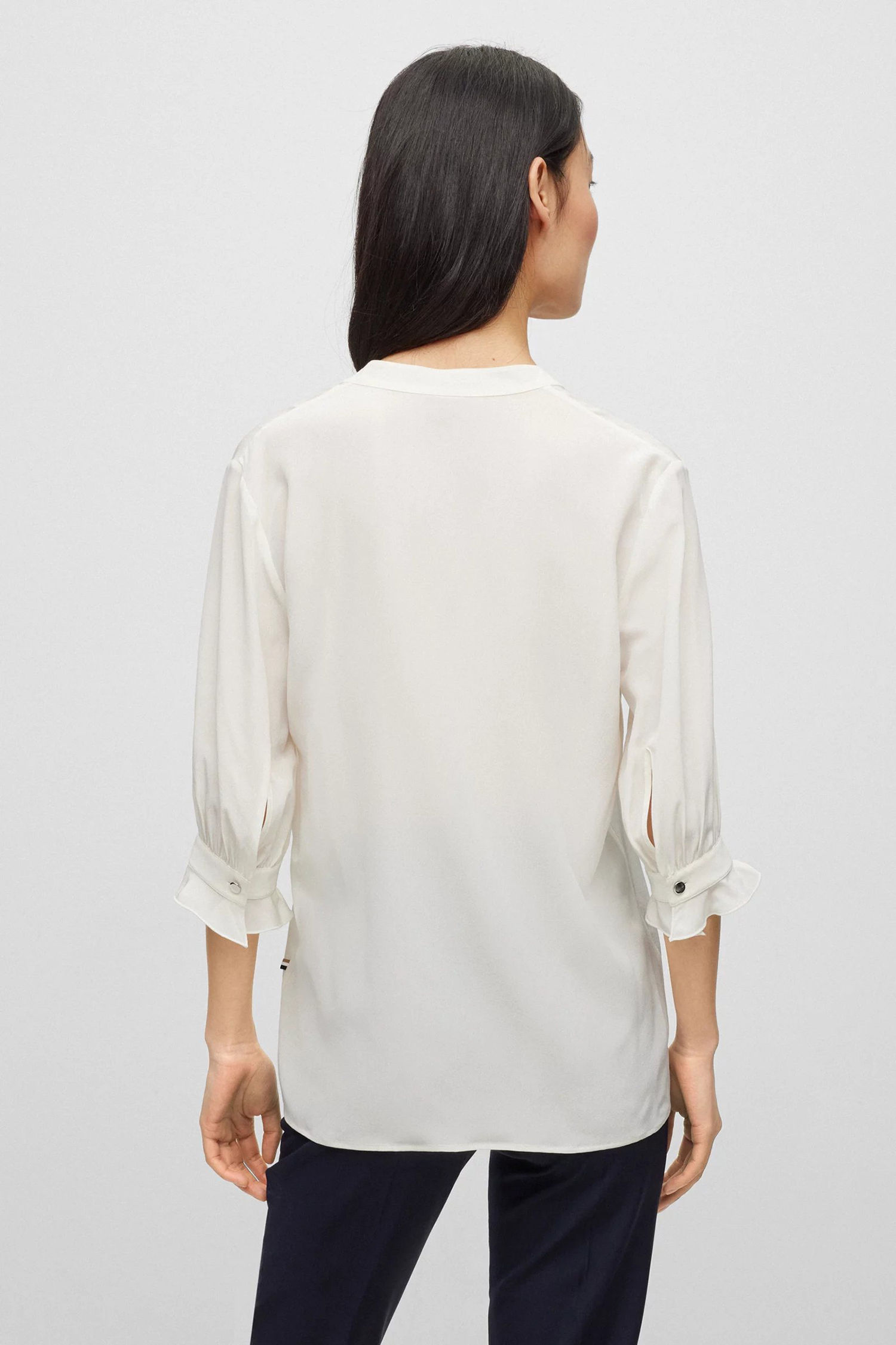 Женская белая шелковая блуза BOSS 50494739;118