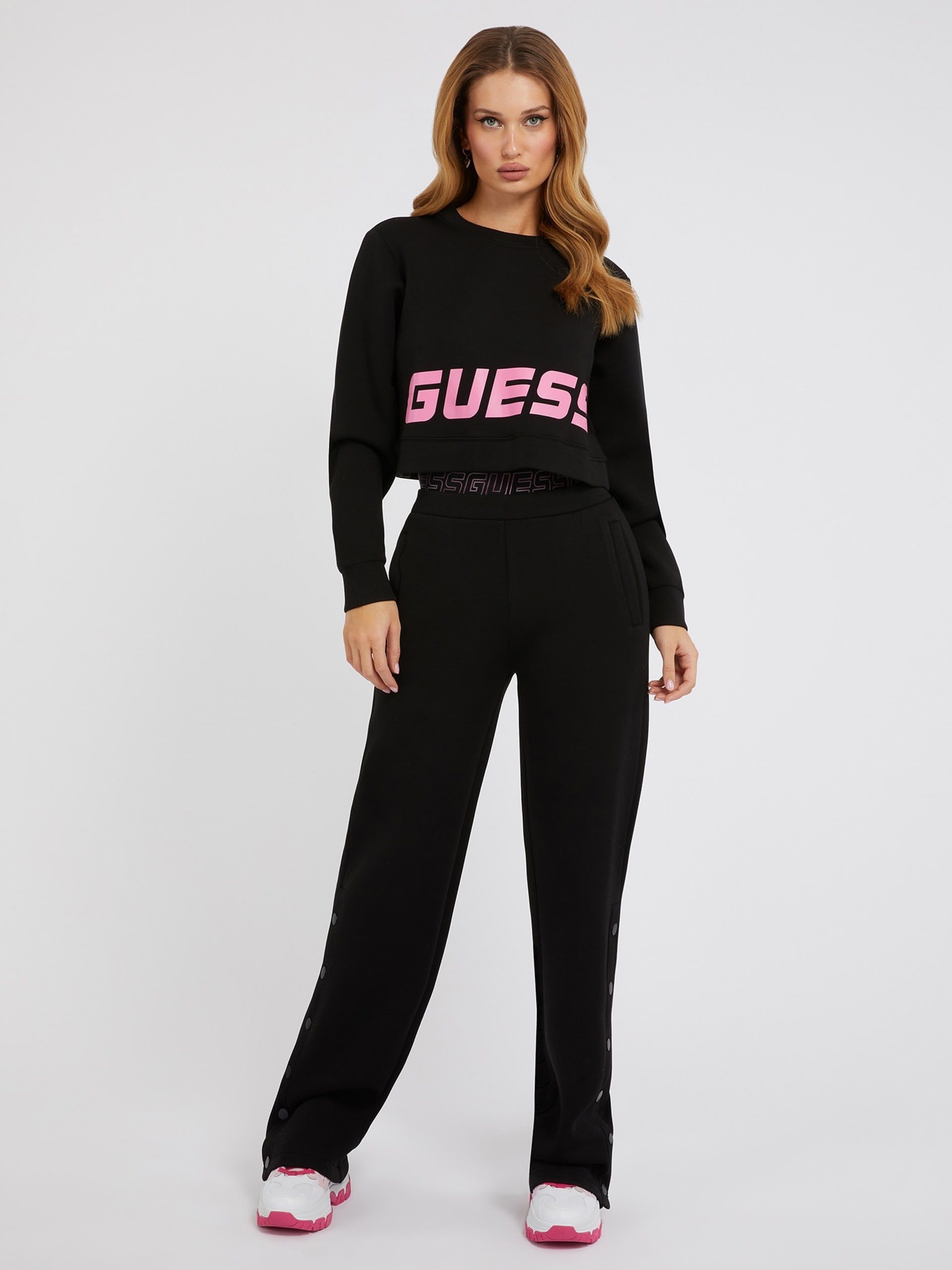 Жіночий чорний світшот Guess V3YQ02.K7UW2;JBLK
