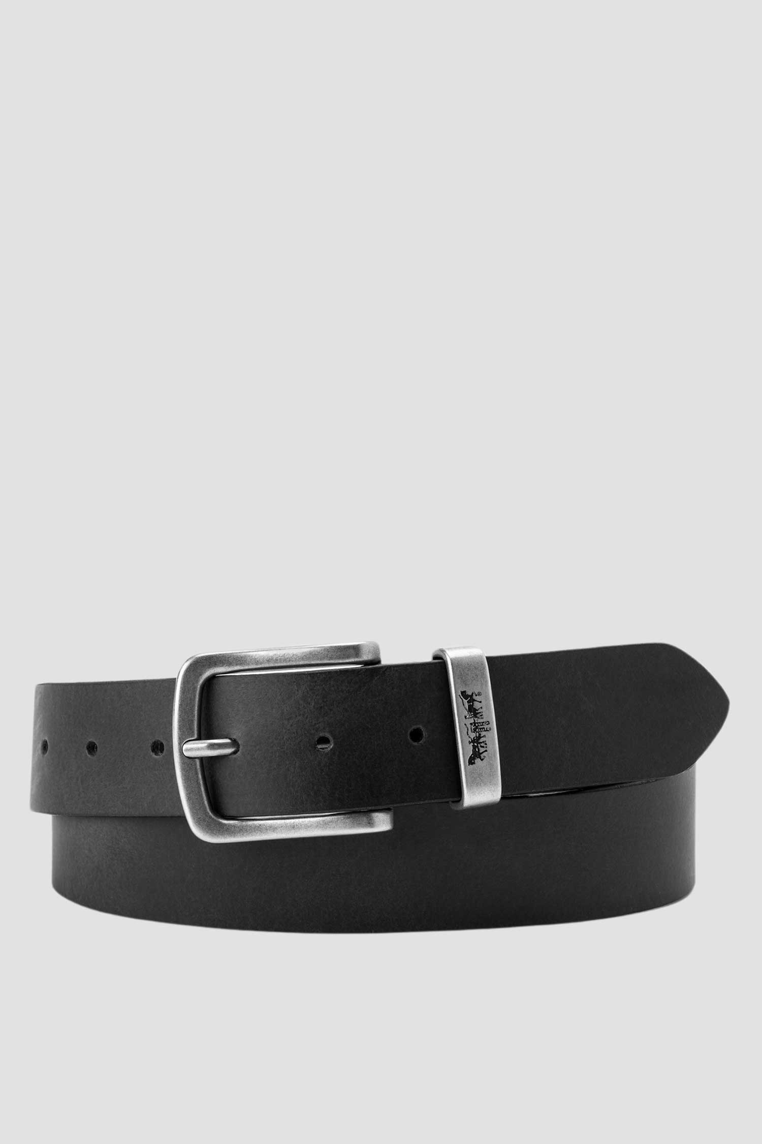 Мужской черный кожаный ремень Levi’s® 002G4;0000