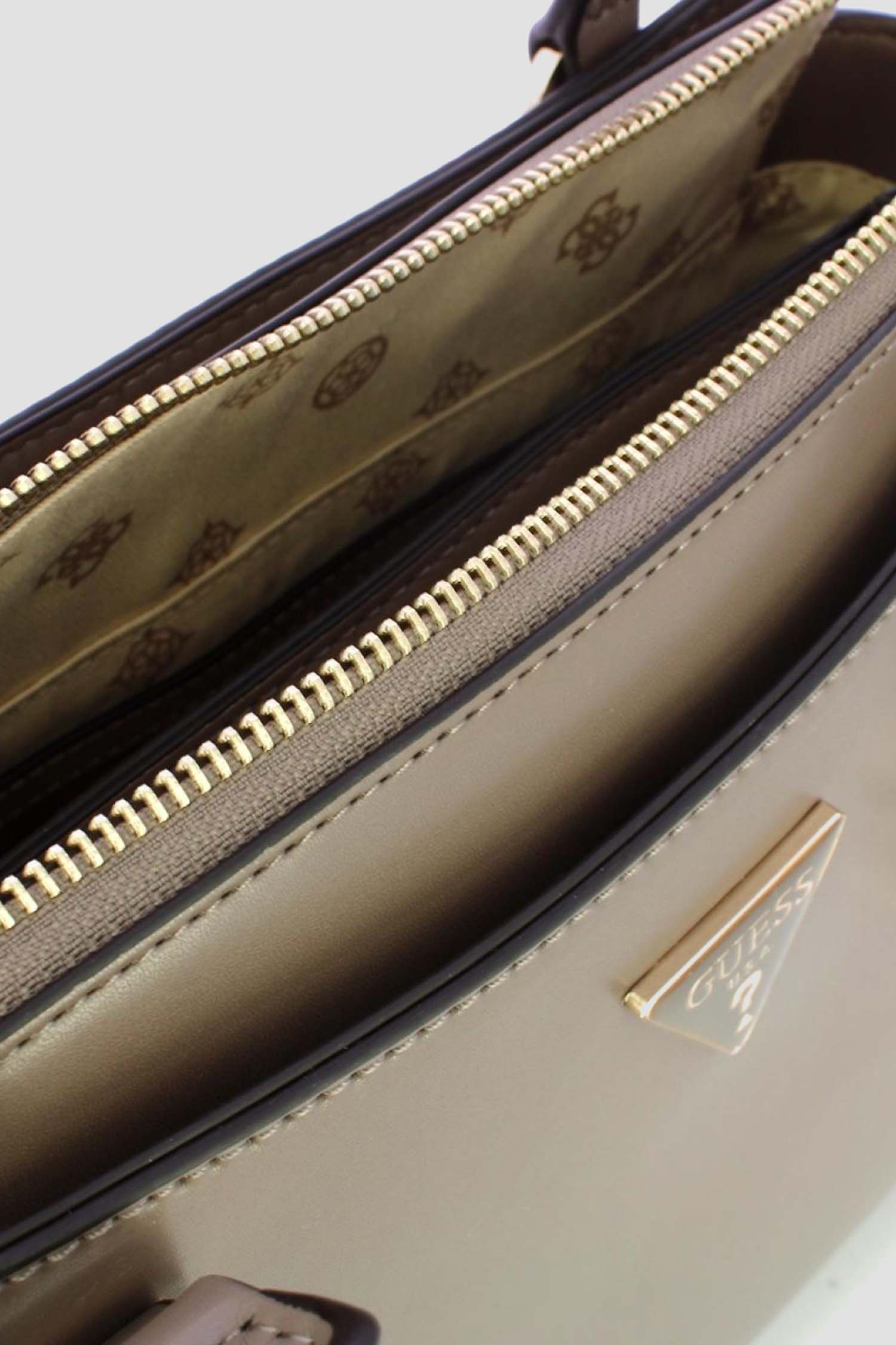 Жіноча оливкова сумка Guess HWVG94.93060;DRT
