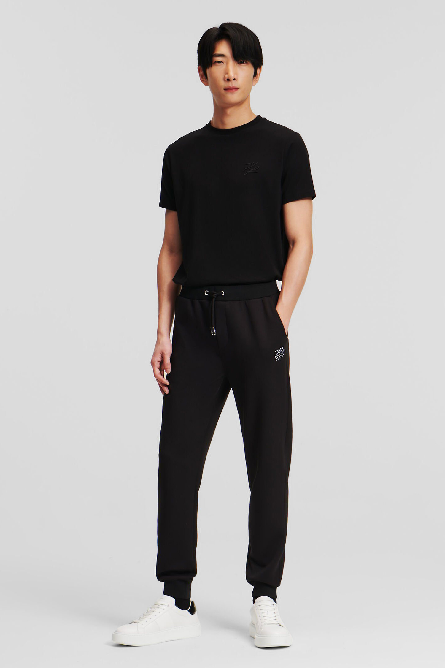 Мужские черные спортивные брюки Karl Lagerfeld 543904.705411;990