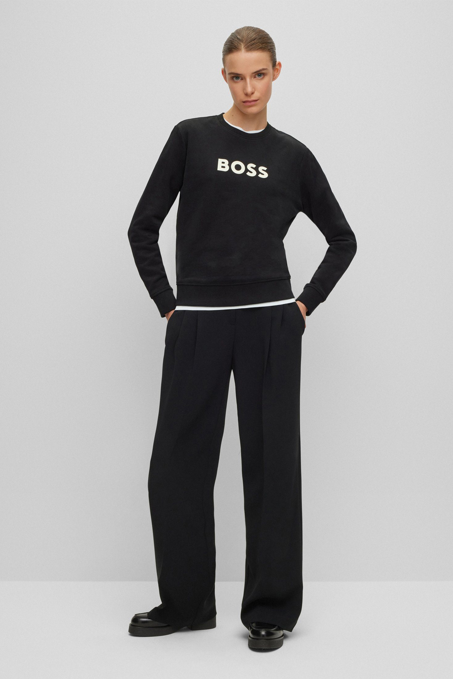 Женский черный свитшот BOSS 50468357;001