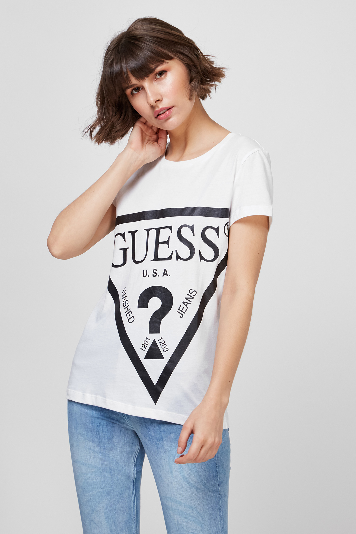 Женская белая футболка Guess O1GA56.JA911;TWHT