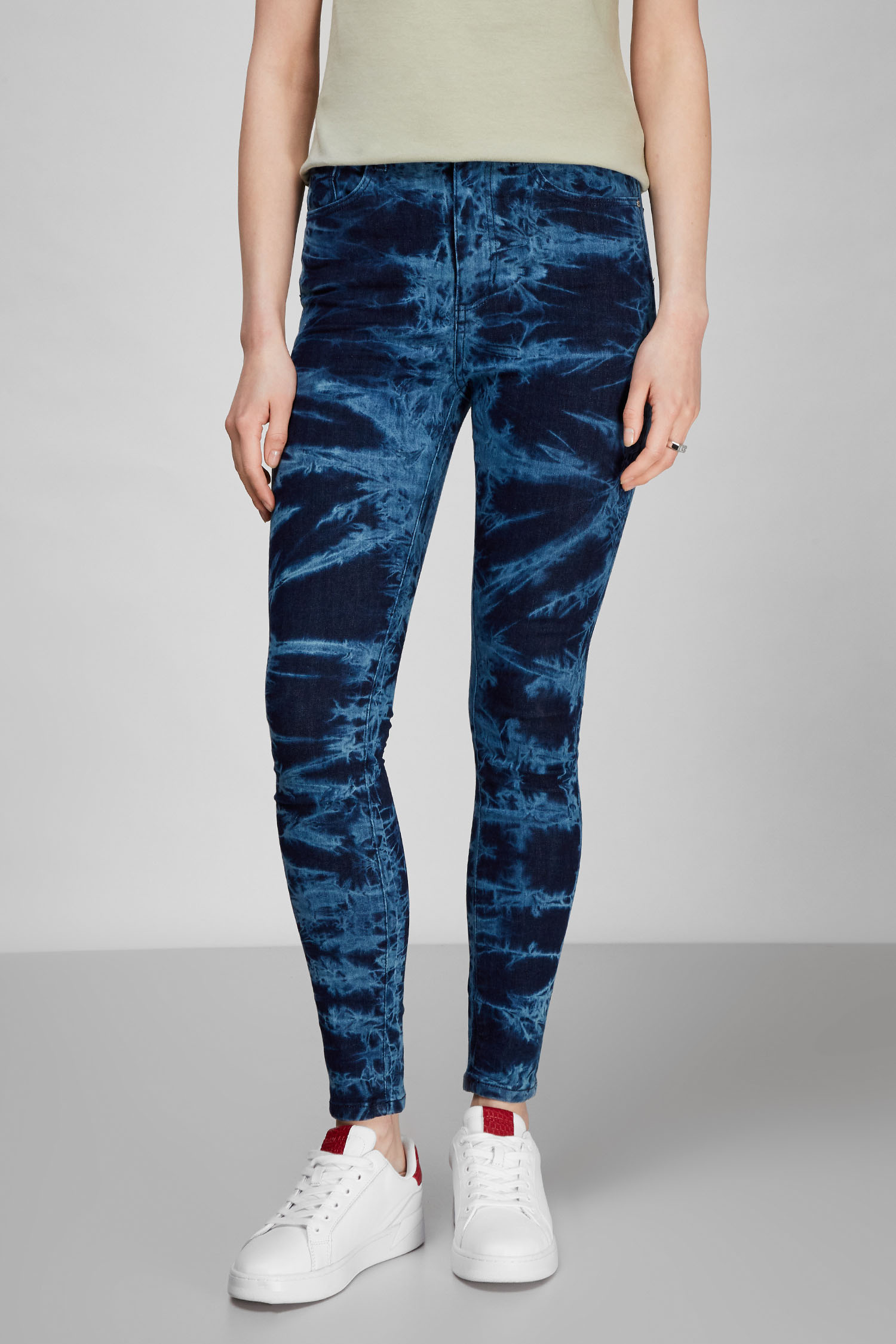 Жіночі сині джинси Guess W2RA94.D4KF3;GALY
