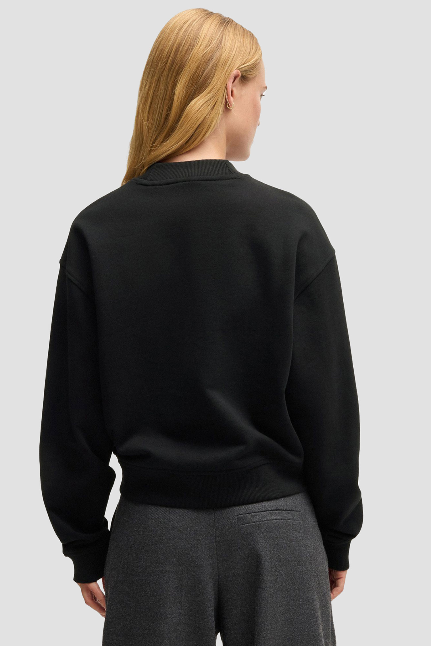 Женский черный свитшот HUGO 50527463;001