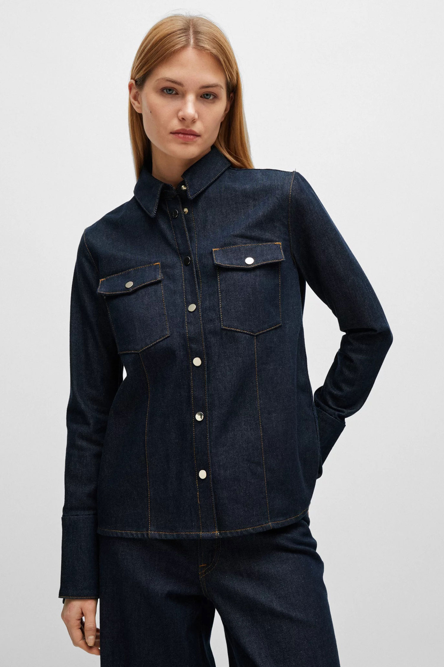 Женская темно-синяя джинсовая рубашка BOSS 50513315;400