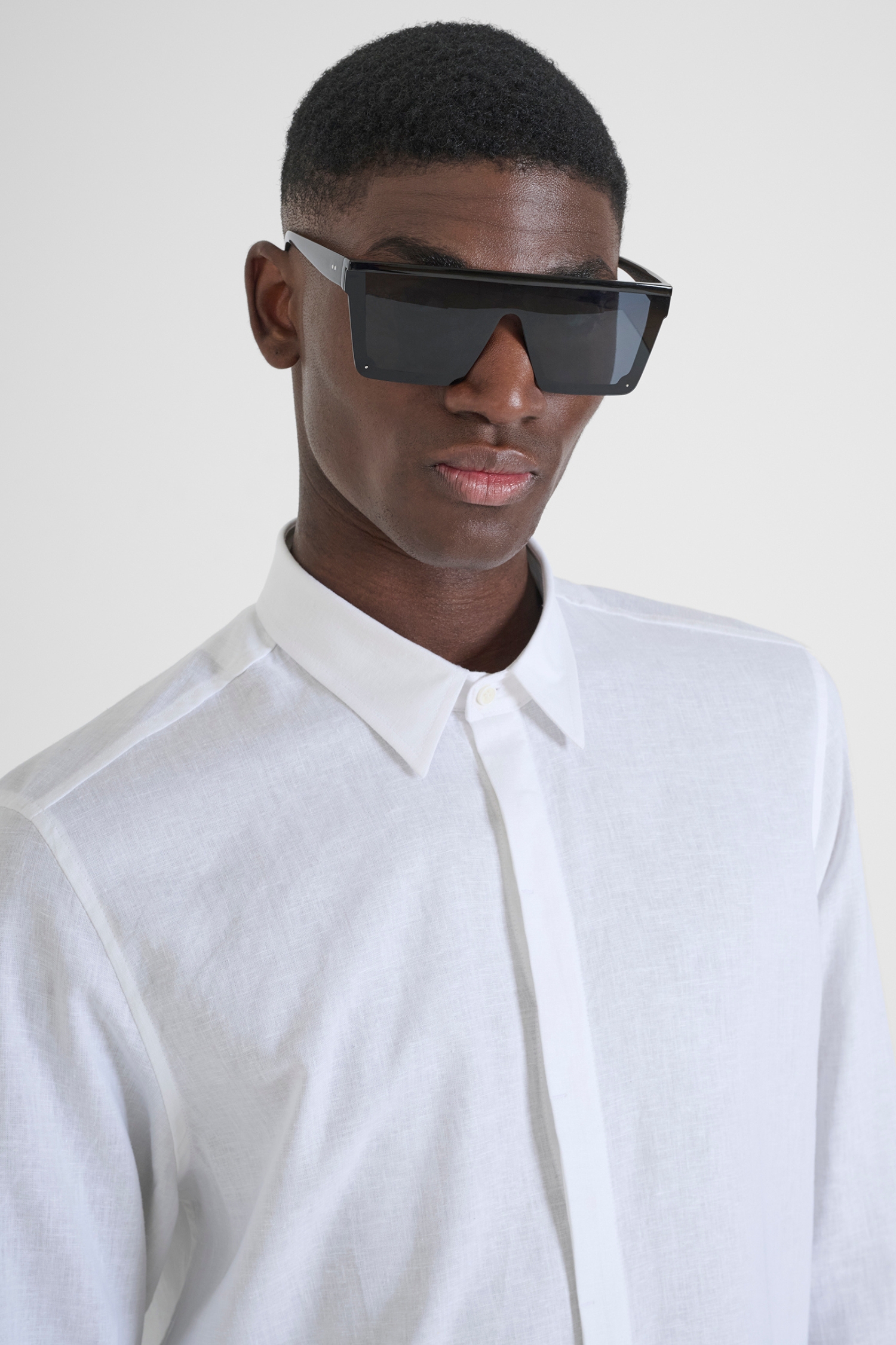 Мужская белая рубашка Antony Morato MMSL00757.FA400094;1000