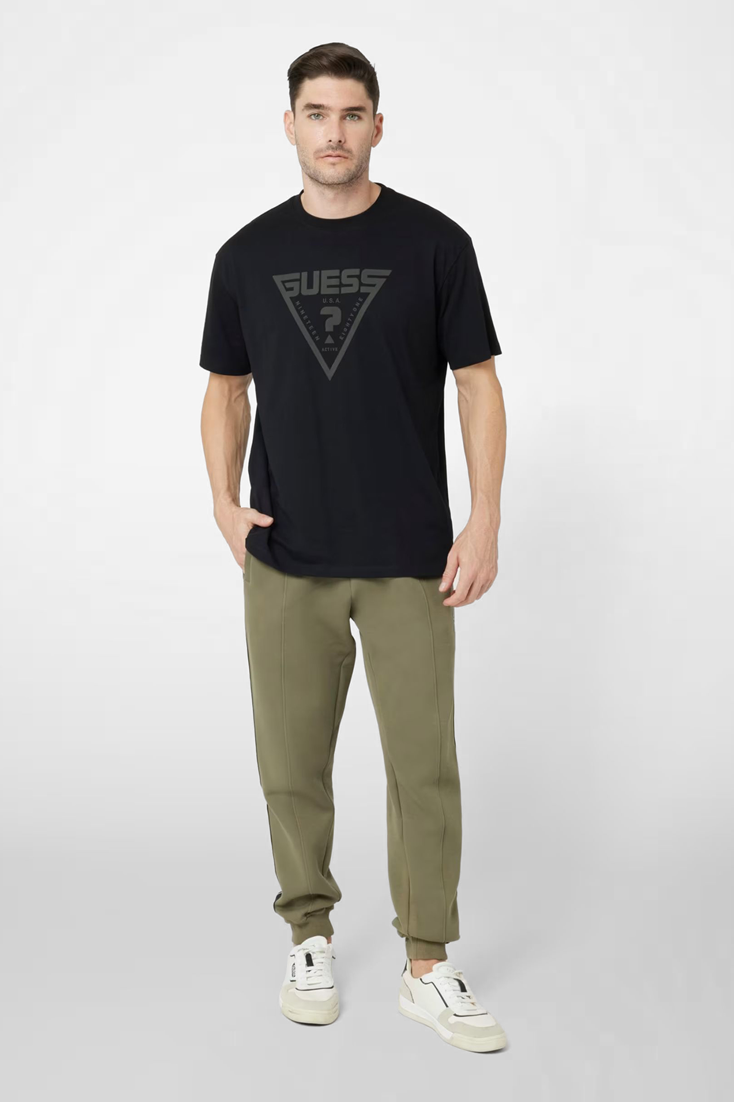 Чоловіча чорна футболка Guess Z4BI02.I3Z14;JBLK