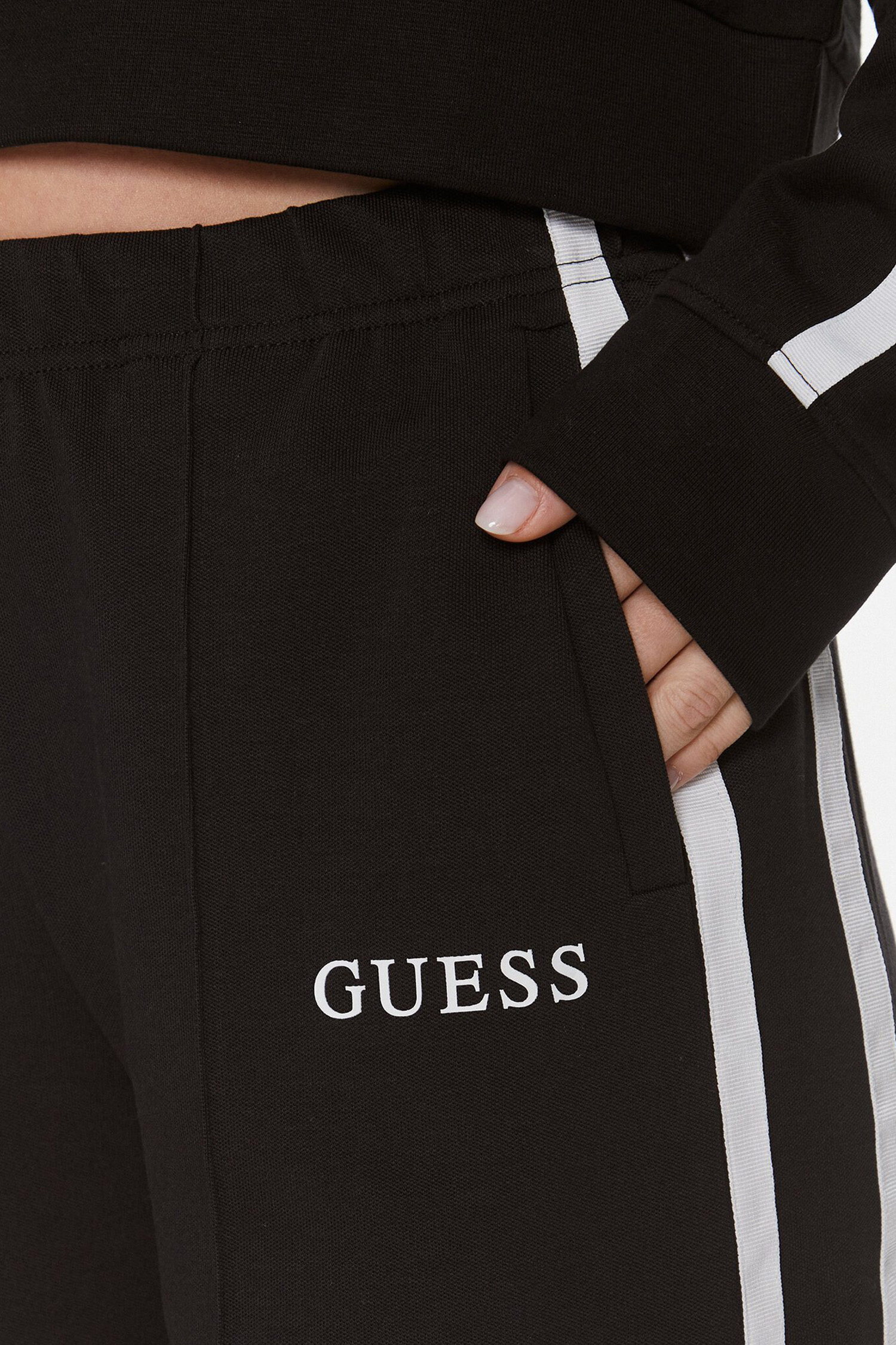 Женские черные спортивные брюки Guess V4GB03.KC5R0;JBLK