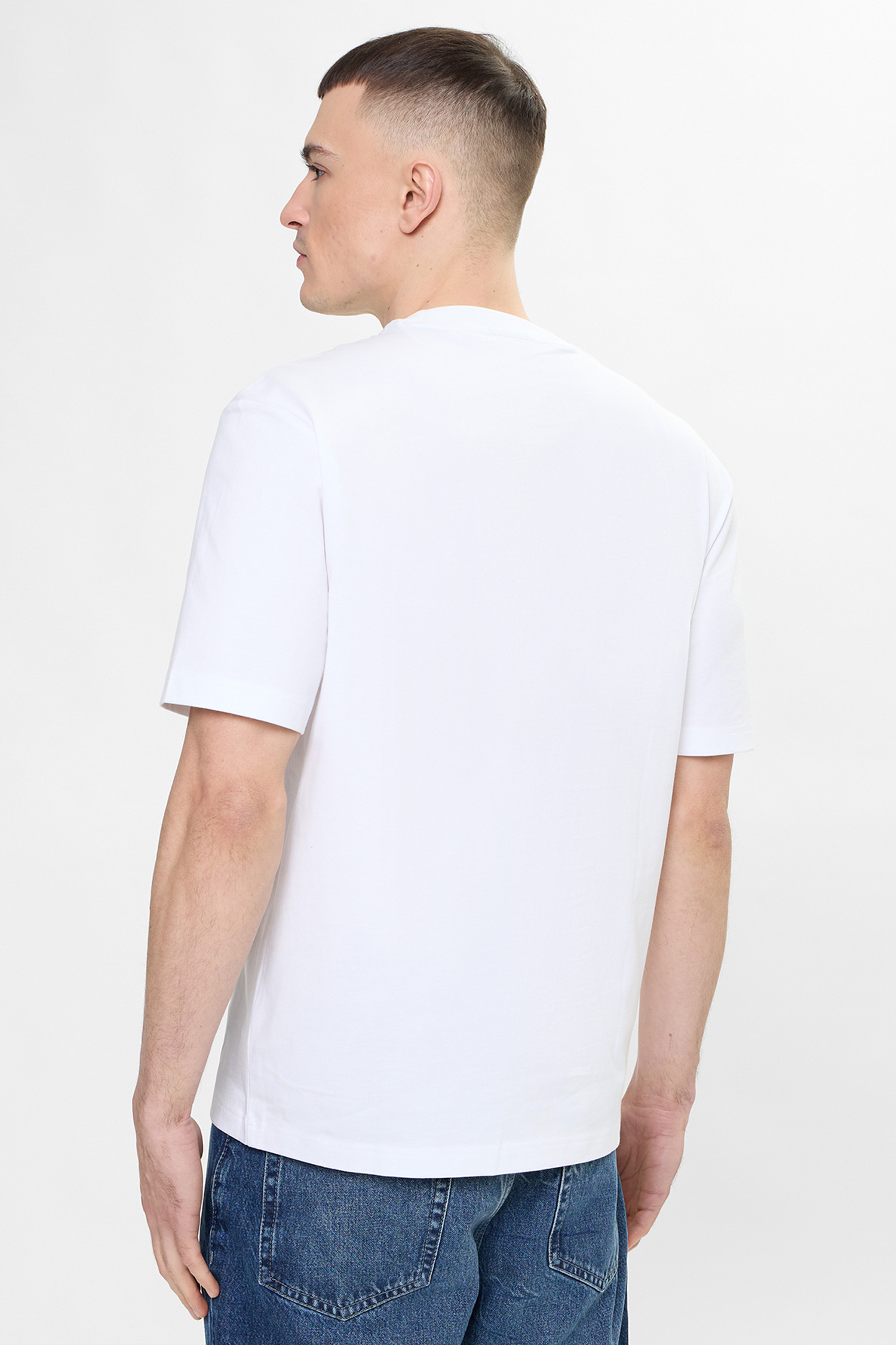 Чоловіча біла футболка HUGO BLUE 50562727;100