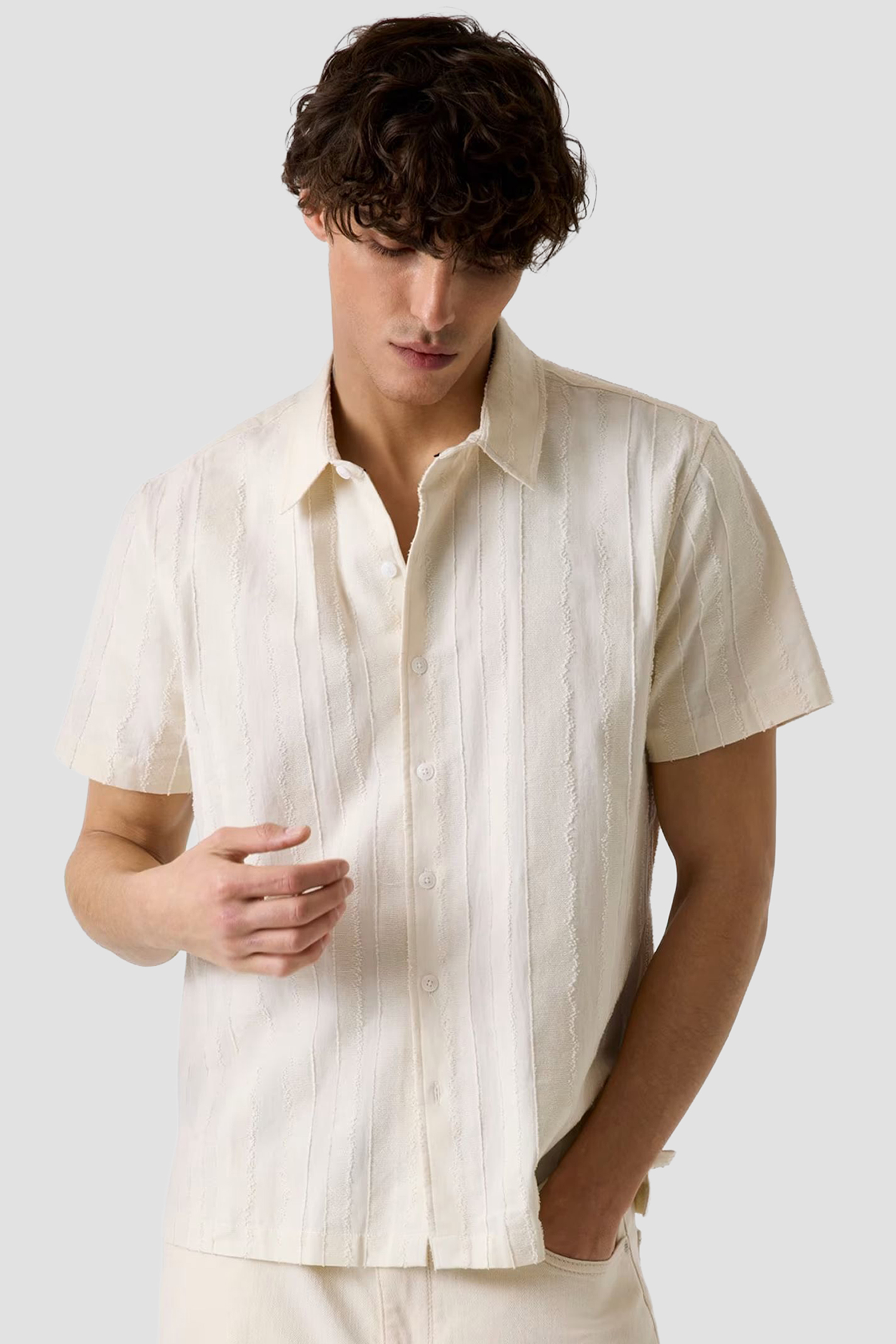 Чоловіча біла сорочка Guess M6GH91.W2426;G018