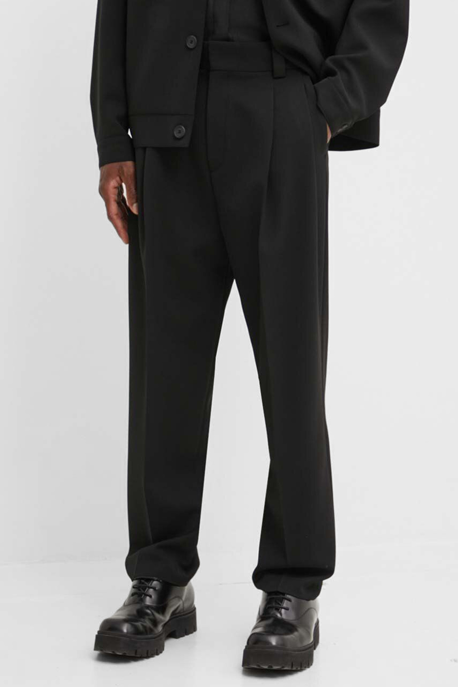 Мужские черные брюки HUGO 50520374;001