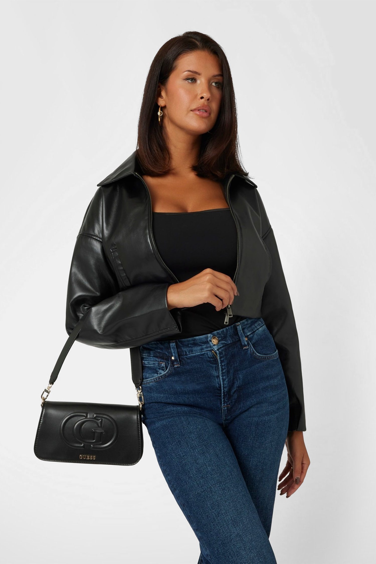 Женская черная сумка Guess HWEVG9.51320;BLA