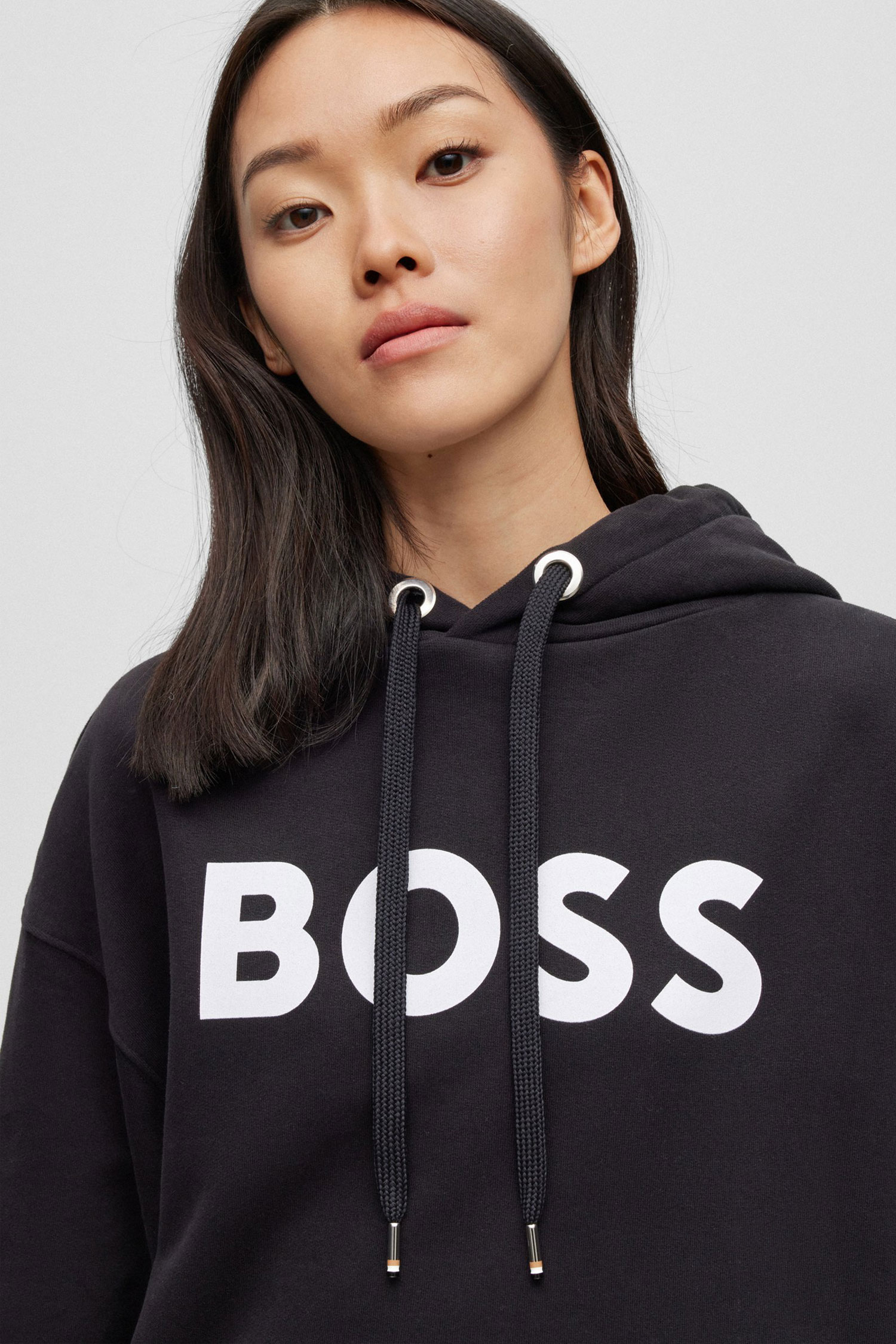Женское черное худи BOSS 50490635;001