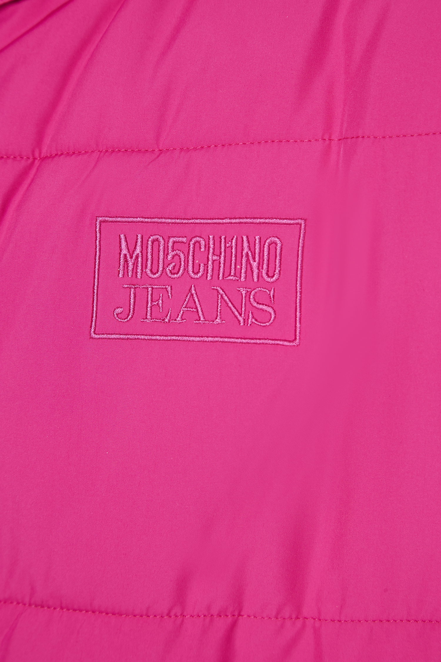 美品　LOVEMOSCHINO　Gジャン　ポップロゴプリント　40サイズ　ピンク Жіноча малинова куртка Moschino A0609.8720;0244 — Ultrashop