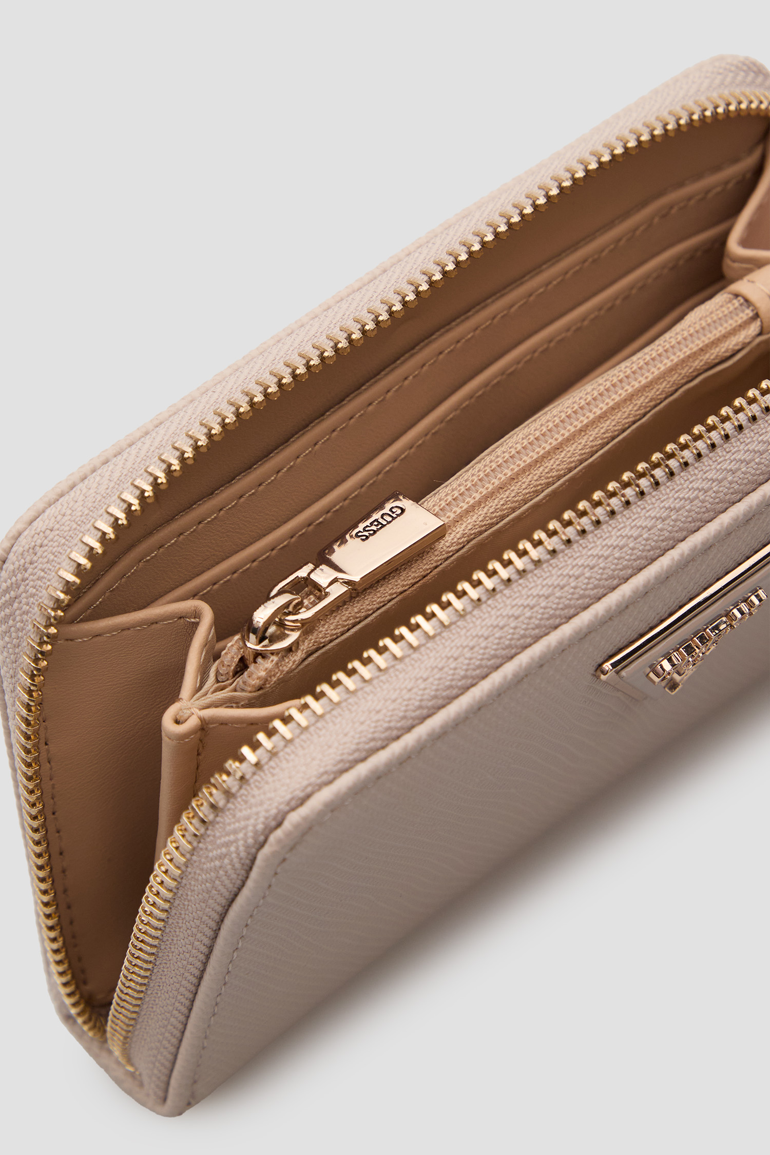 Женский бежевый кошелек Guess SWZG74.59140;TAU