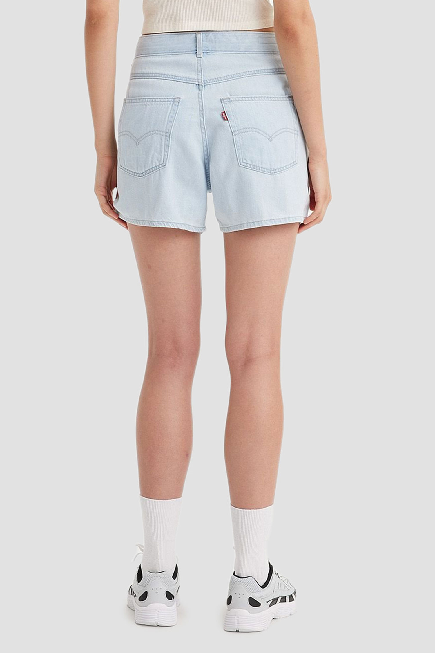 Жіночі блакитні джинсові шорти Lightweight Mom Levi’s® A7513;0006