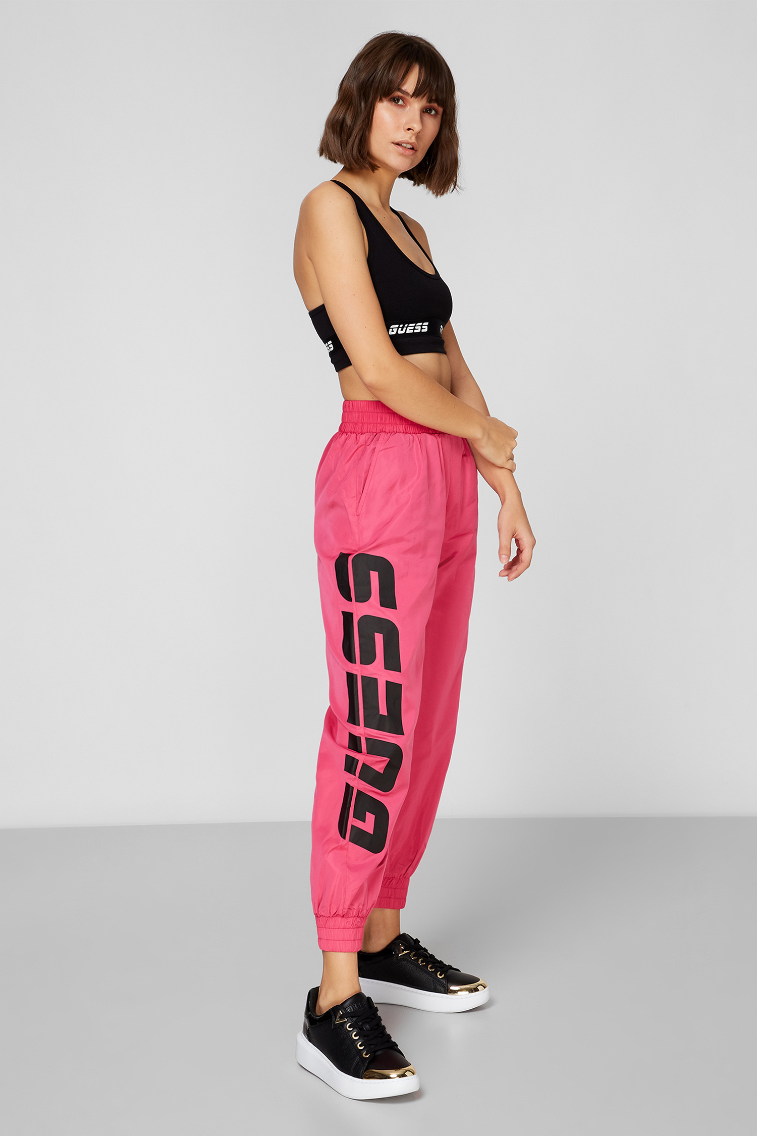 Женские розовые спортивные брюки Guess O0BA30.WDF90;F400