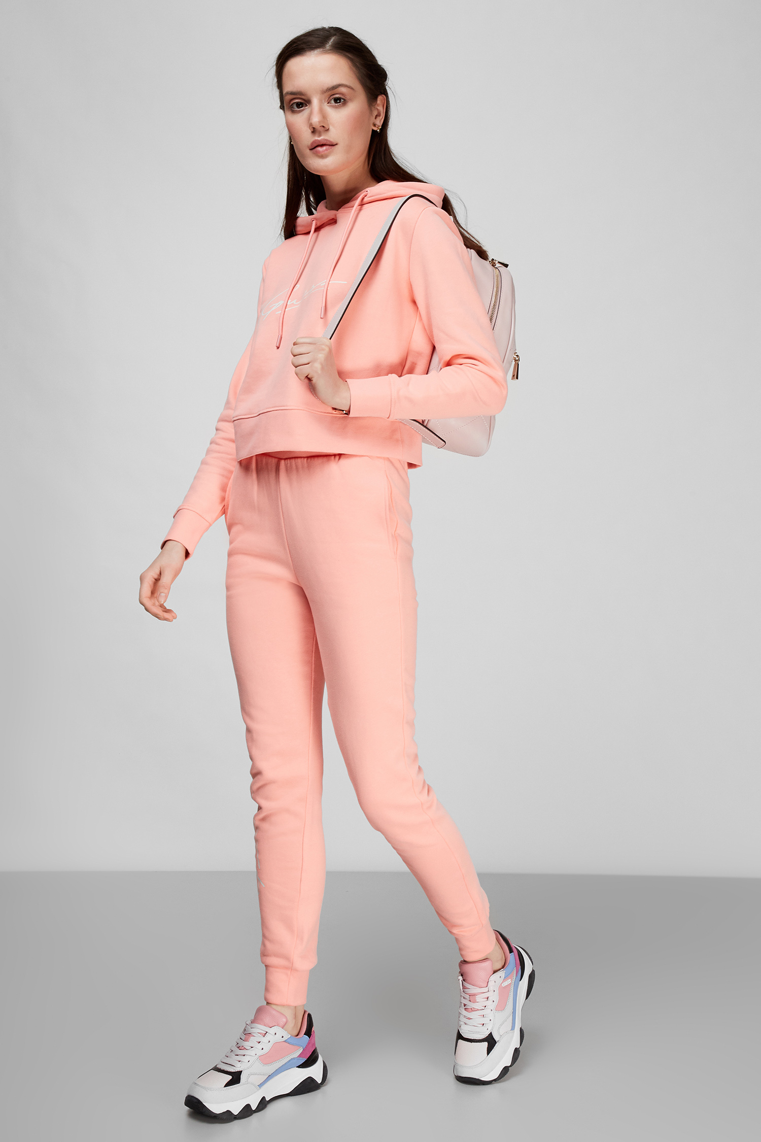 Женские персиковые спортивные брюки Guess V2RB18.KAOR1;A605