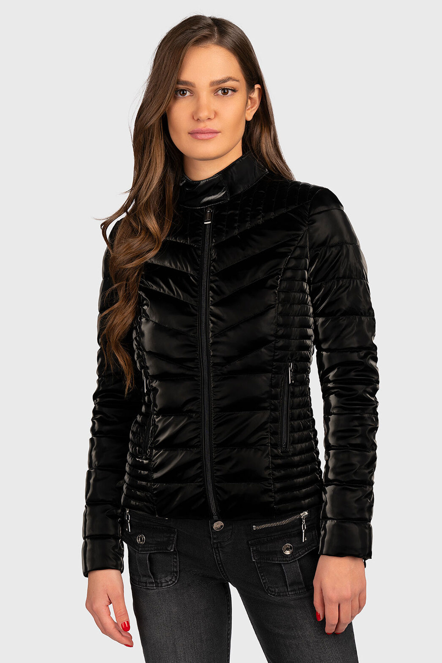 Жіноча чорна куртка Guess W3YL14.WFJ10;JBLK