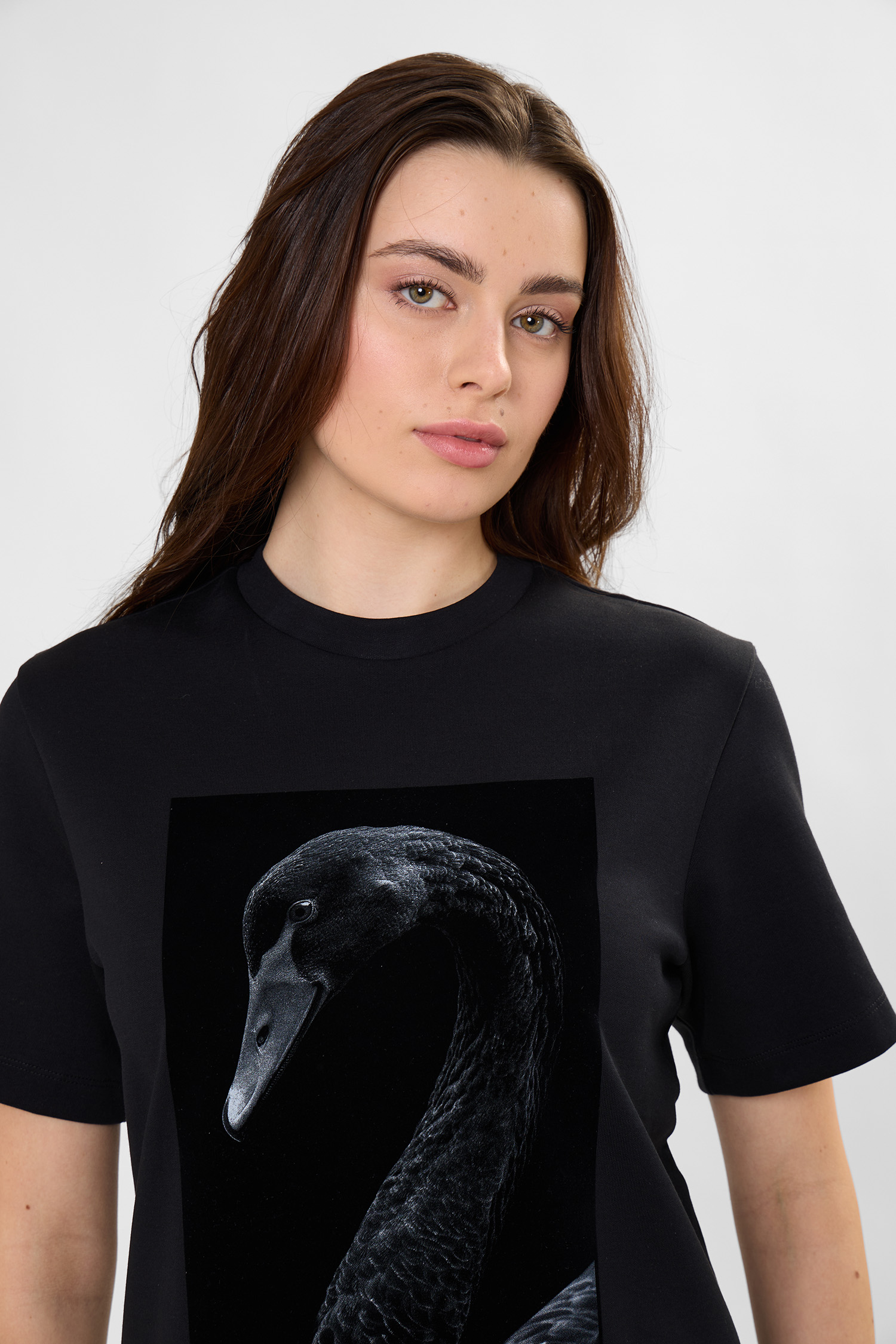 Жіноча чорна футболка BOSS 50563277;001