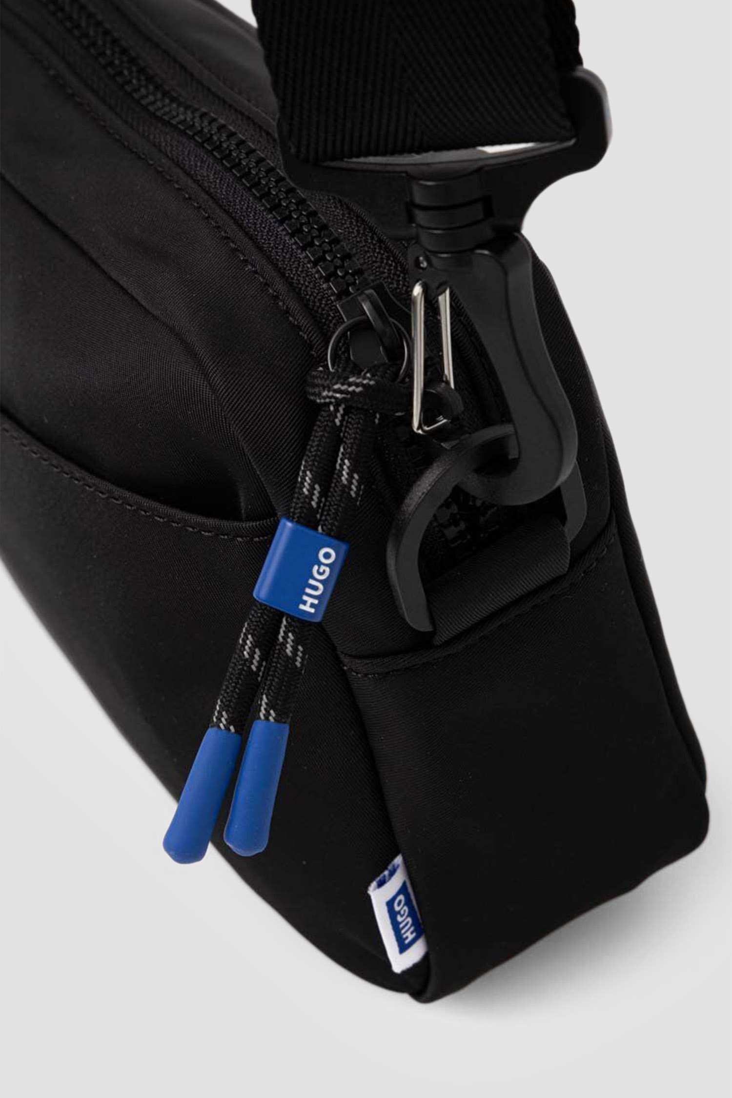 Мужская черная сумка HUGO BLUE 50523656;001