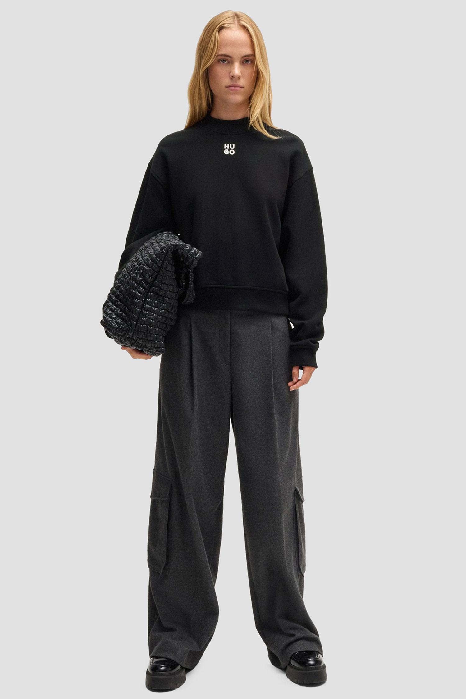 Женский черный свитшот HUGO 50527463;001