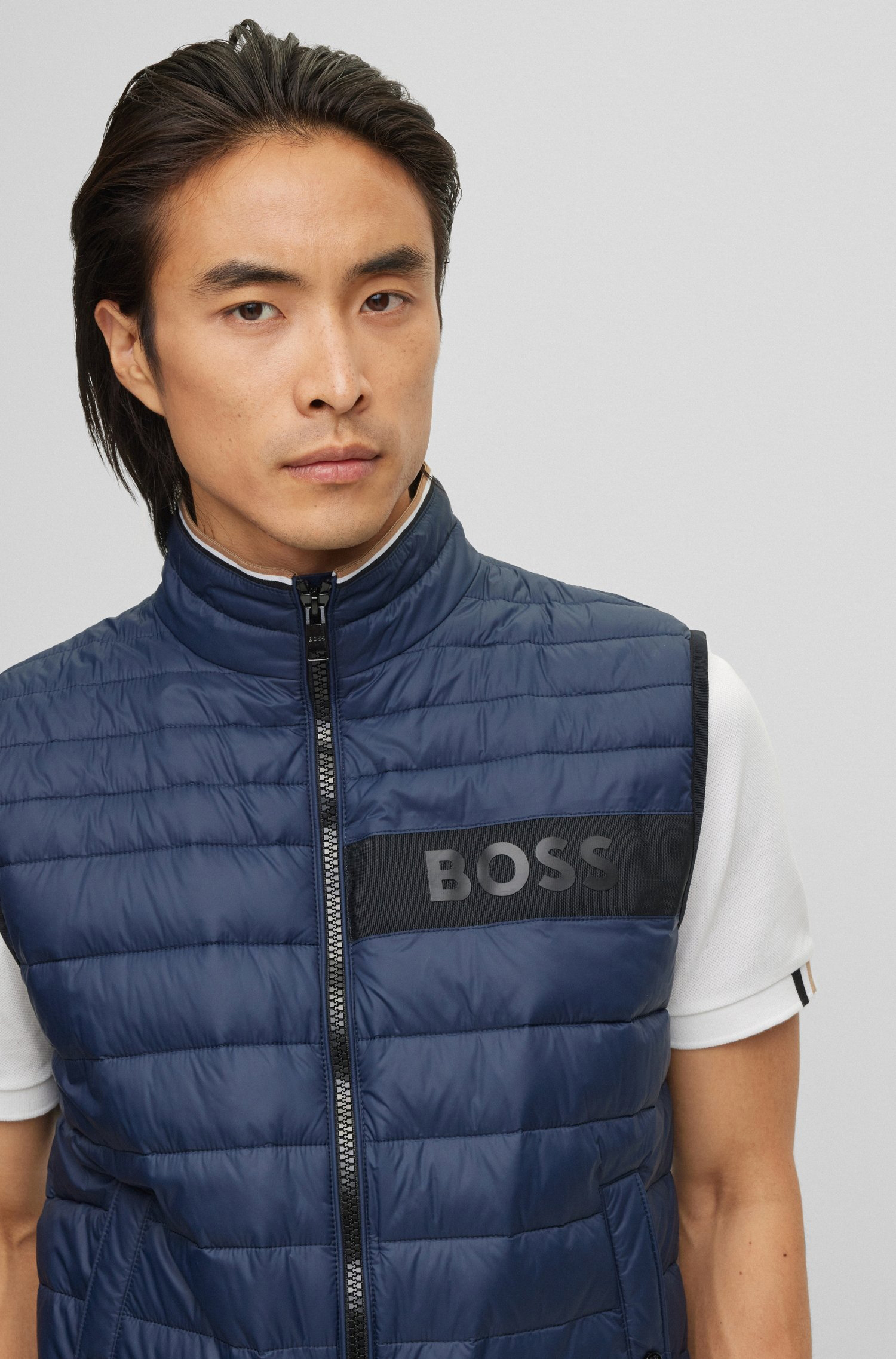 Мужской темно-синий жилет BOSS 50464300;404