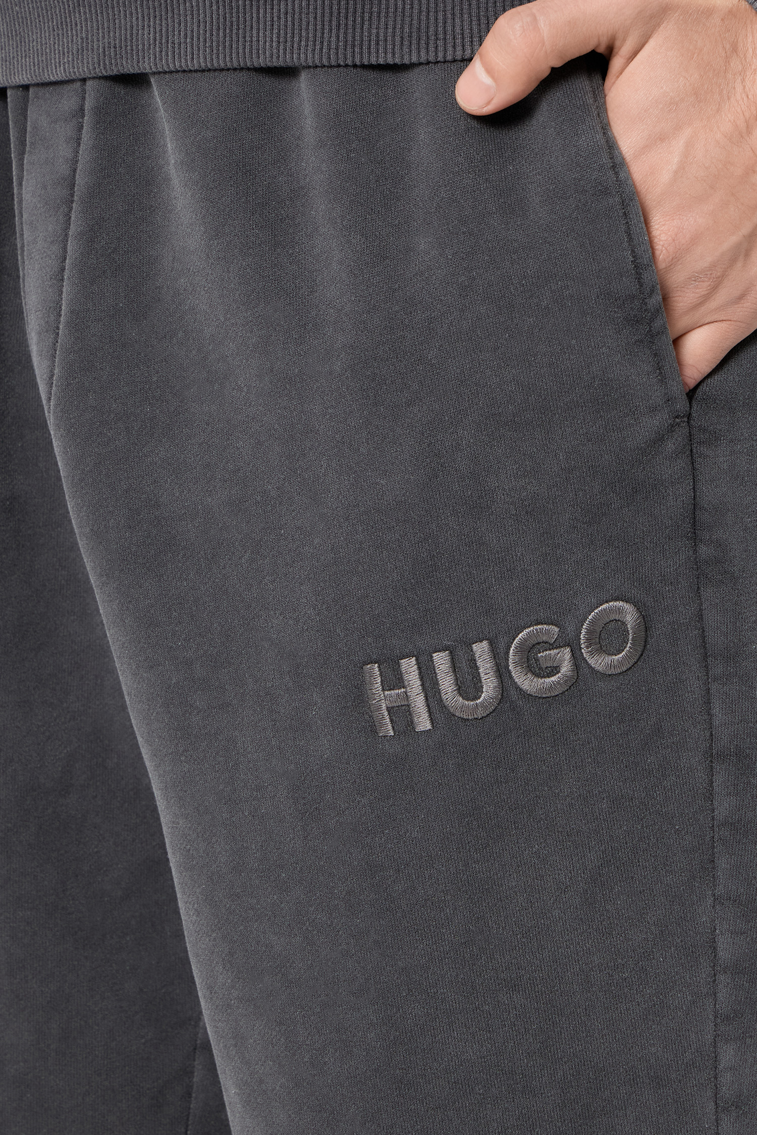 Мужские темно-серые спортивные брюки HUGO 50546385;017